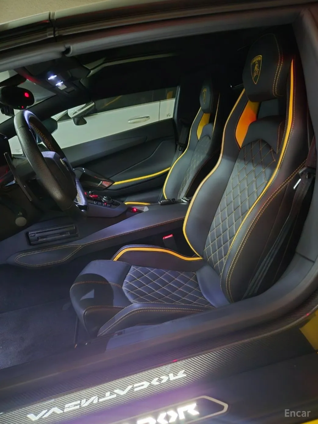 Lamborghini Aventador превью 6