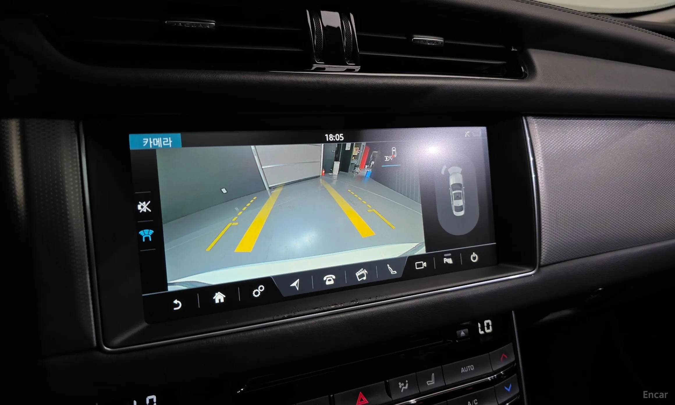 Jaguar XF (x260) превью 14