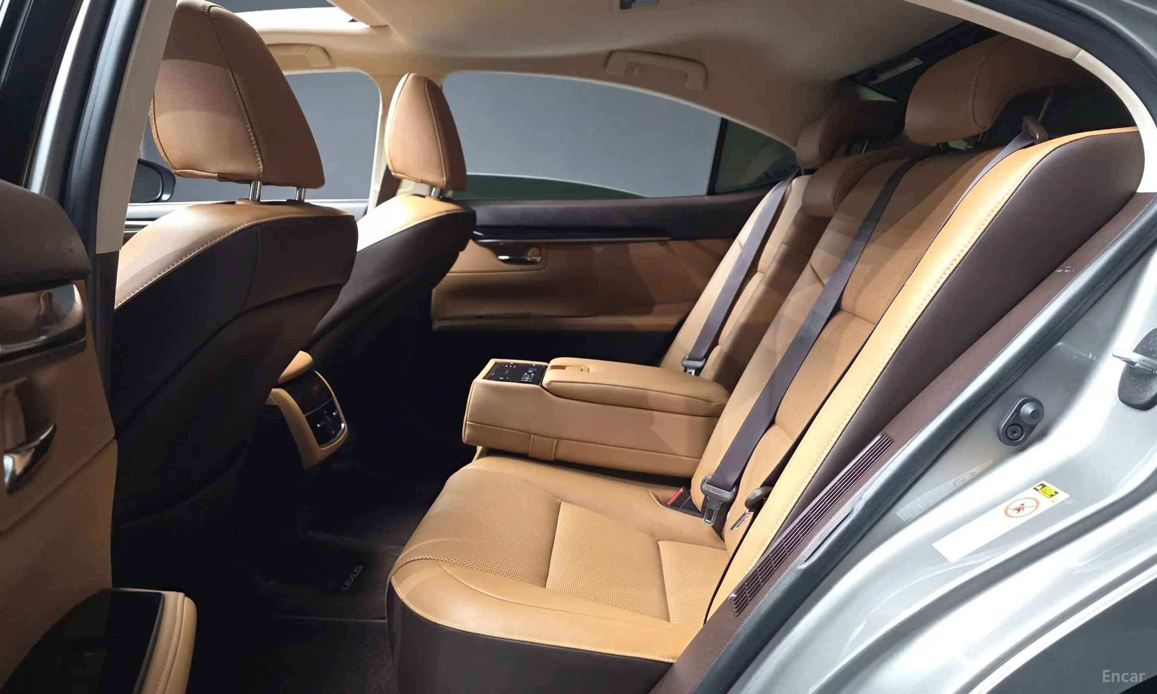 Lexus New ES300h превью 12