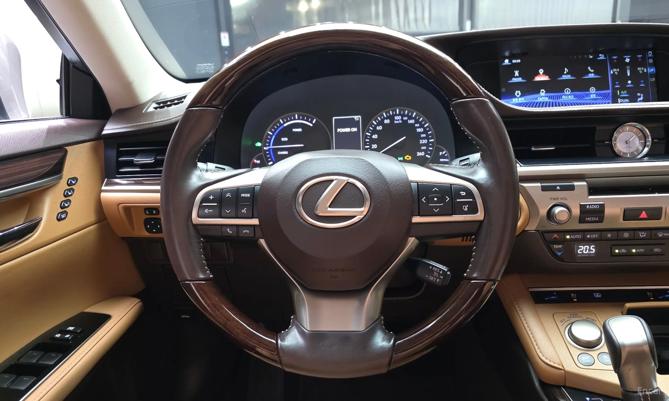 Lexus New ES300h превью 13