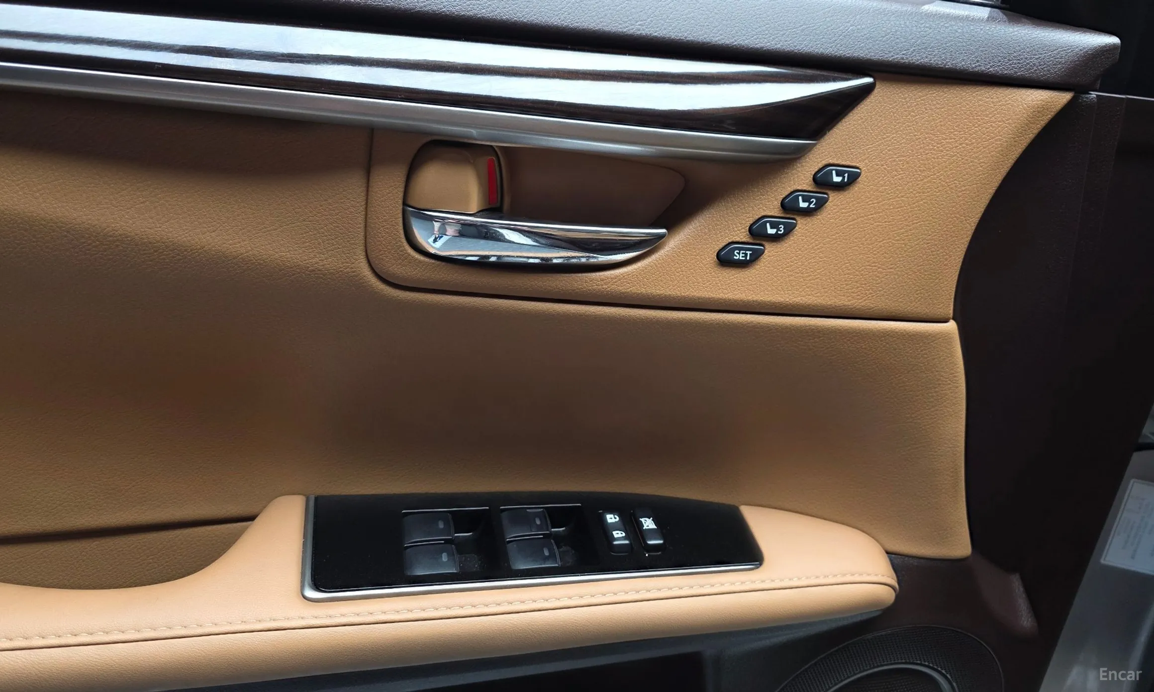 Lexus New ES300h превью 18