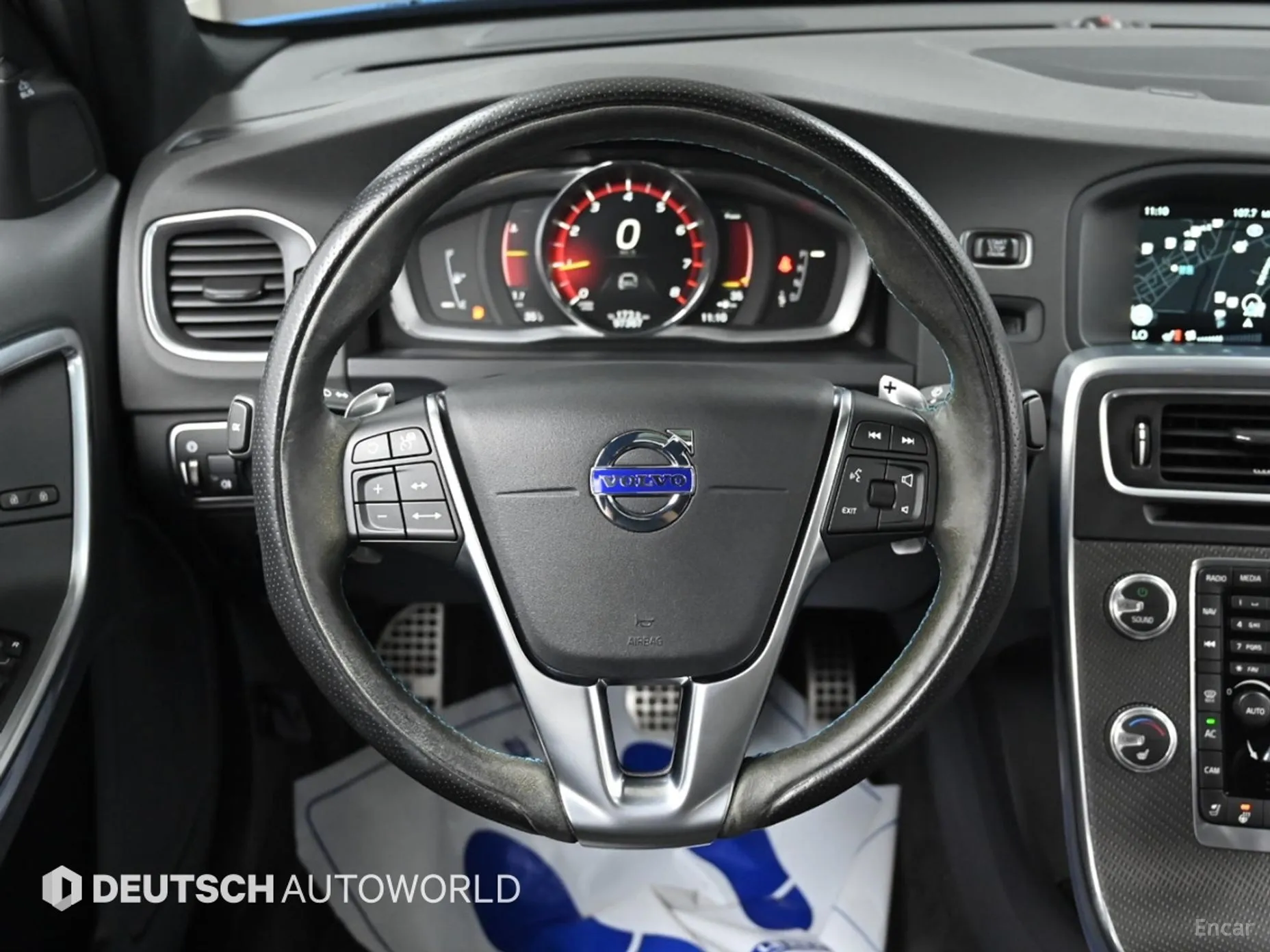 Volvo S60 превью 13