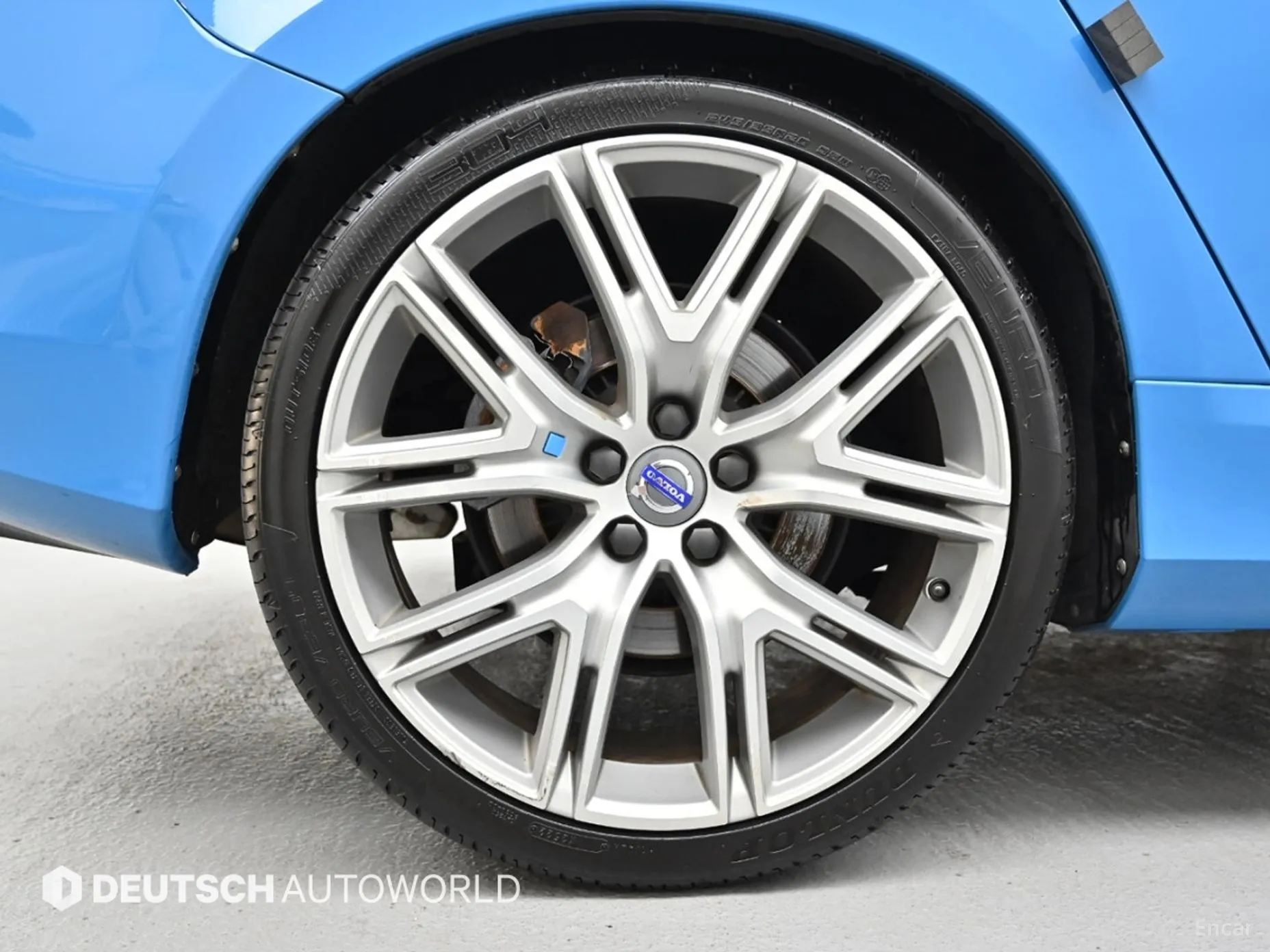 Volvo S60 превью 5