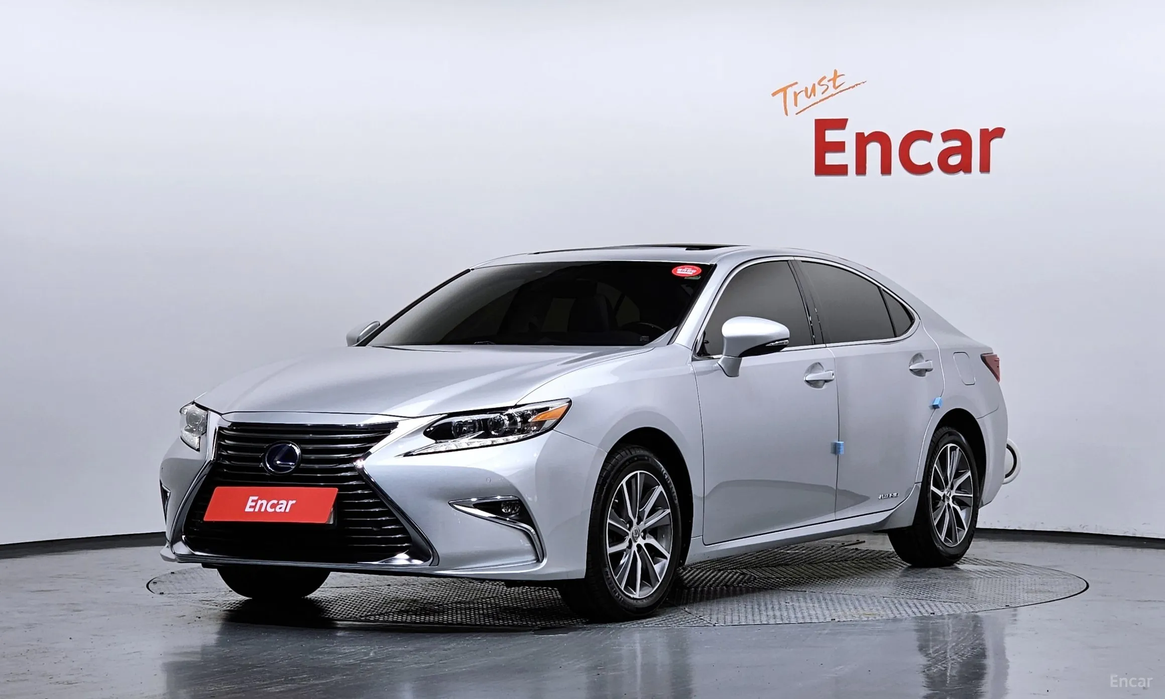 New ES300h
