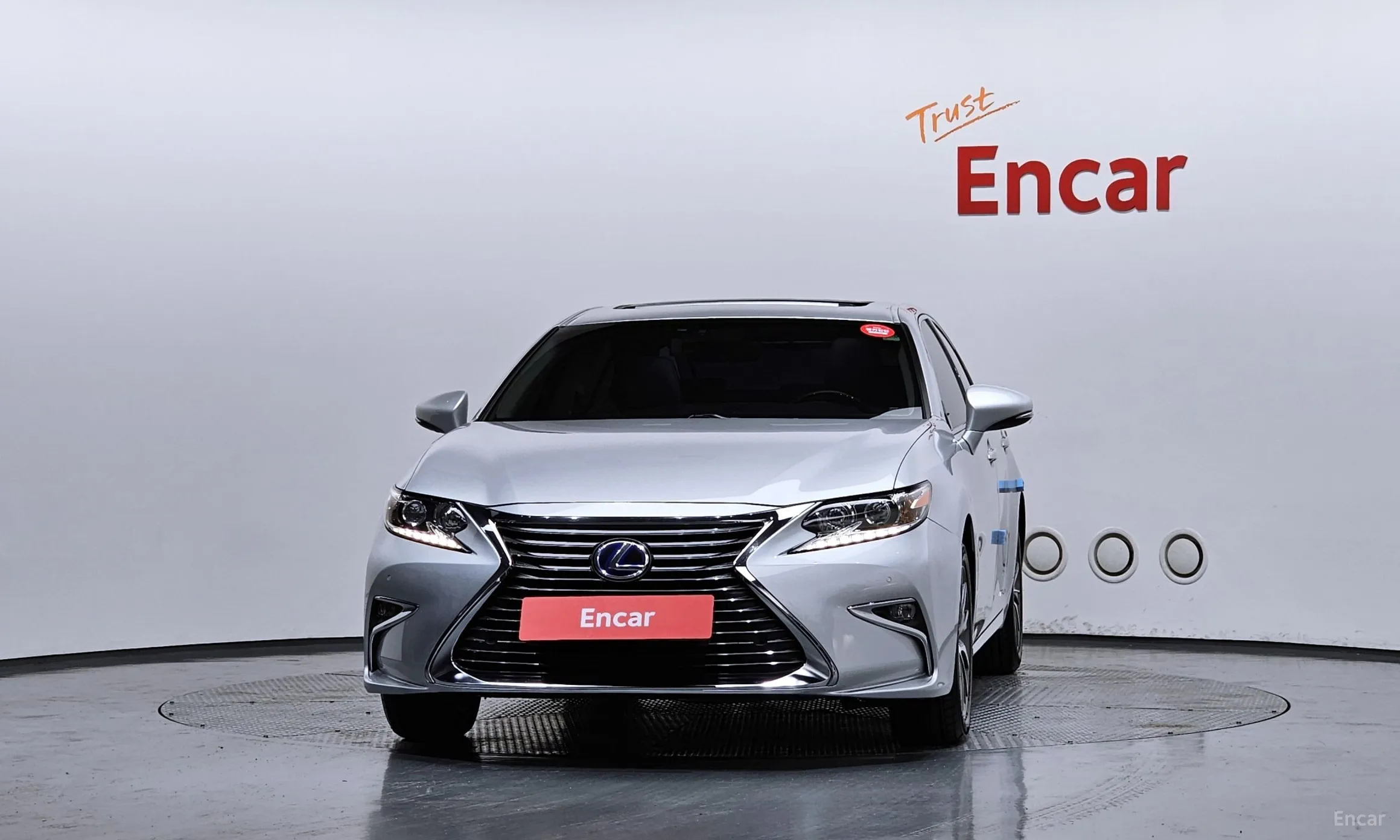 Lexus New ES300h превью 3