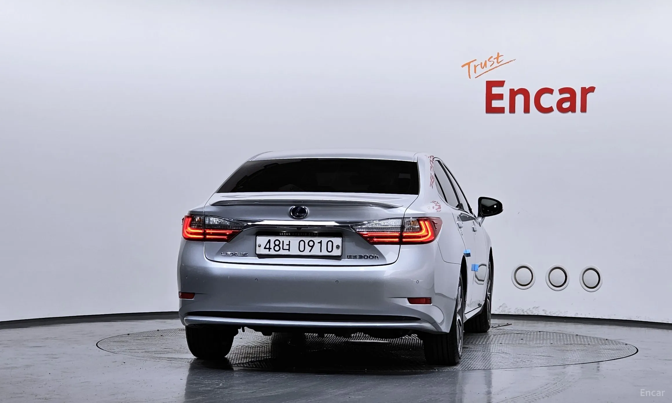 Lexus New ES300h превью 4