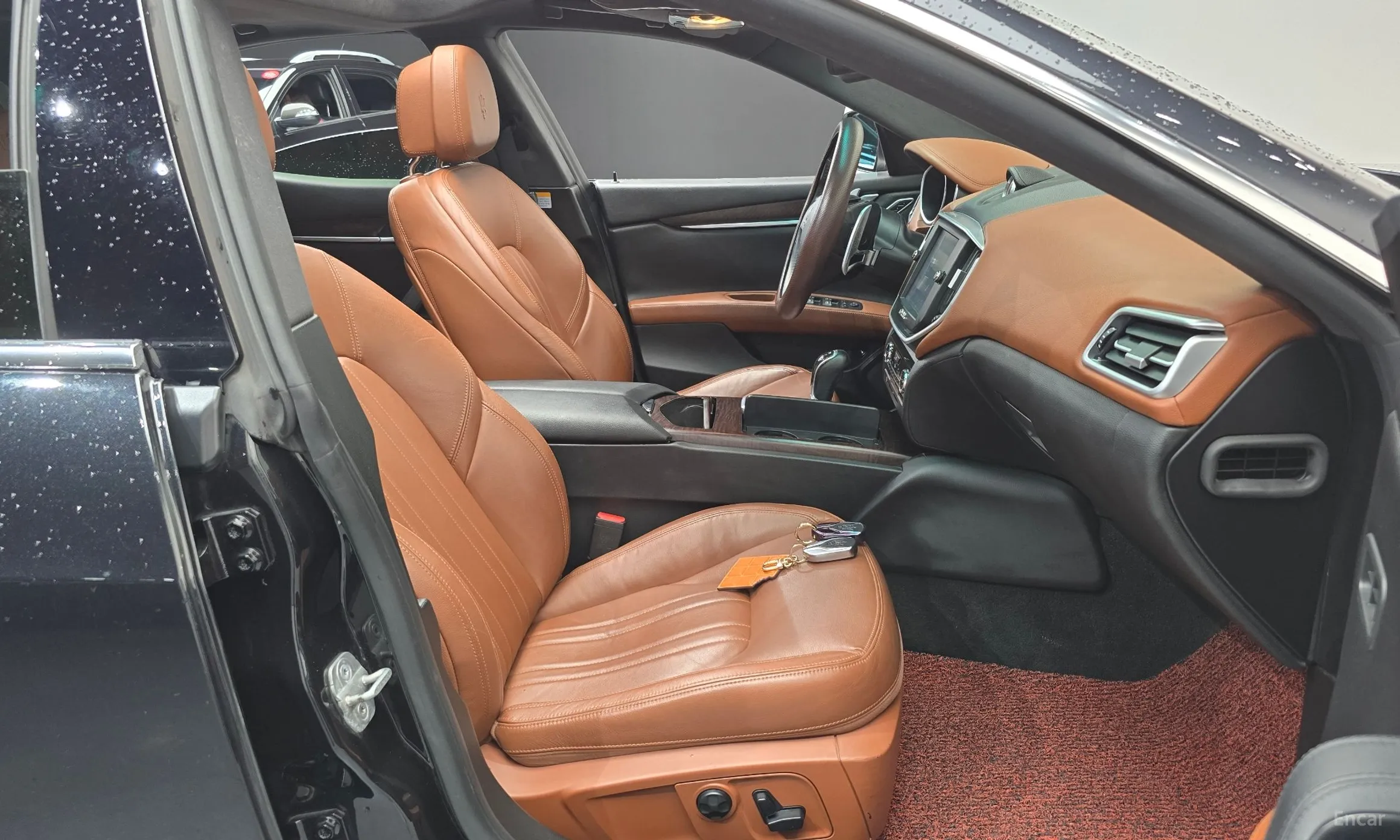 Maserati Ghibli превью 11