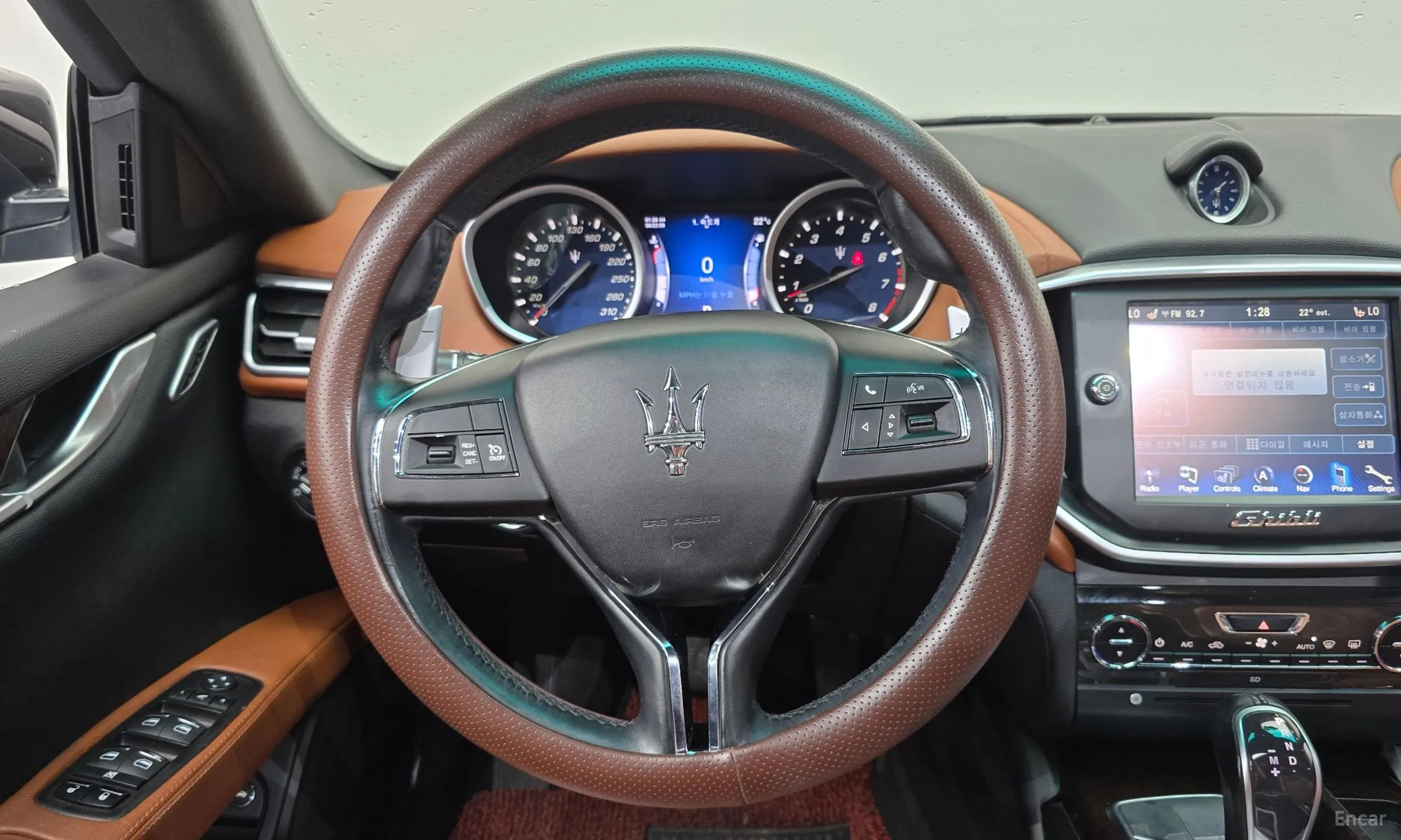 Maserati Ghibli превью 13