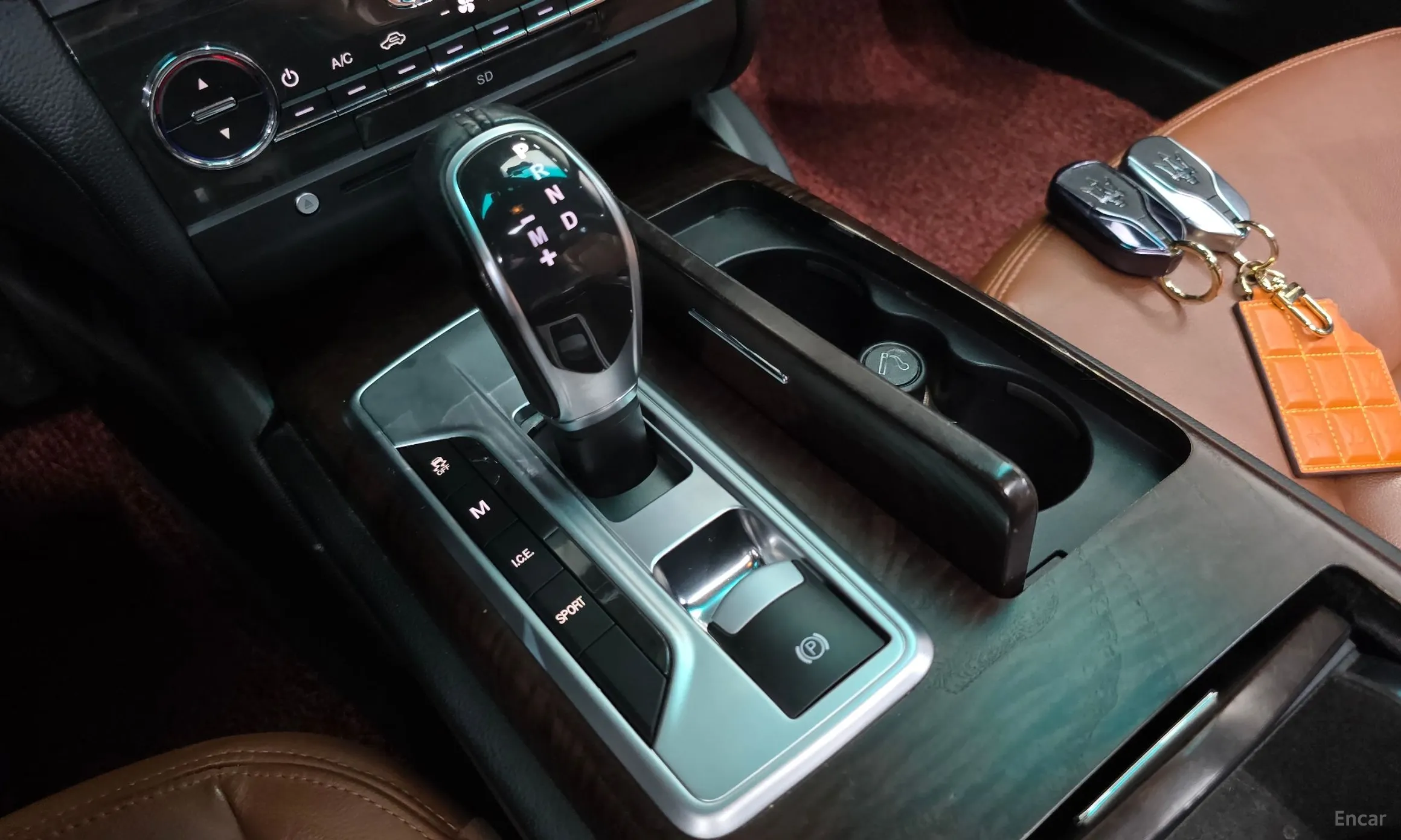 Maserati Ghibli превью 9