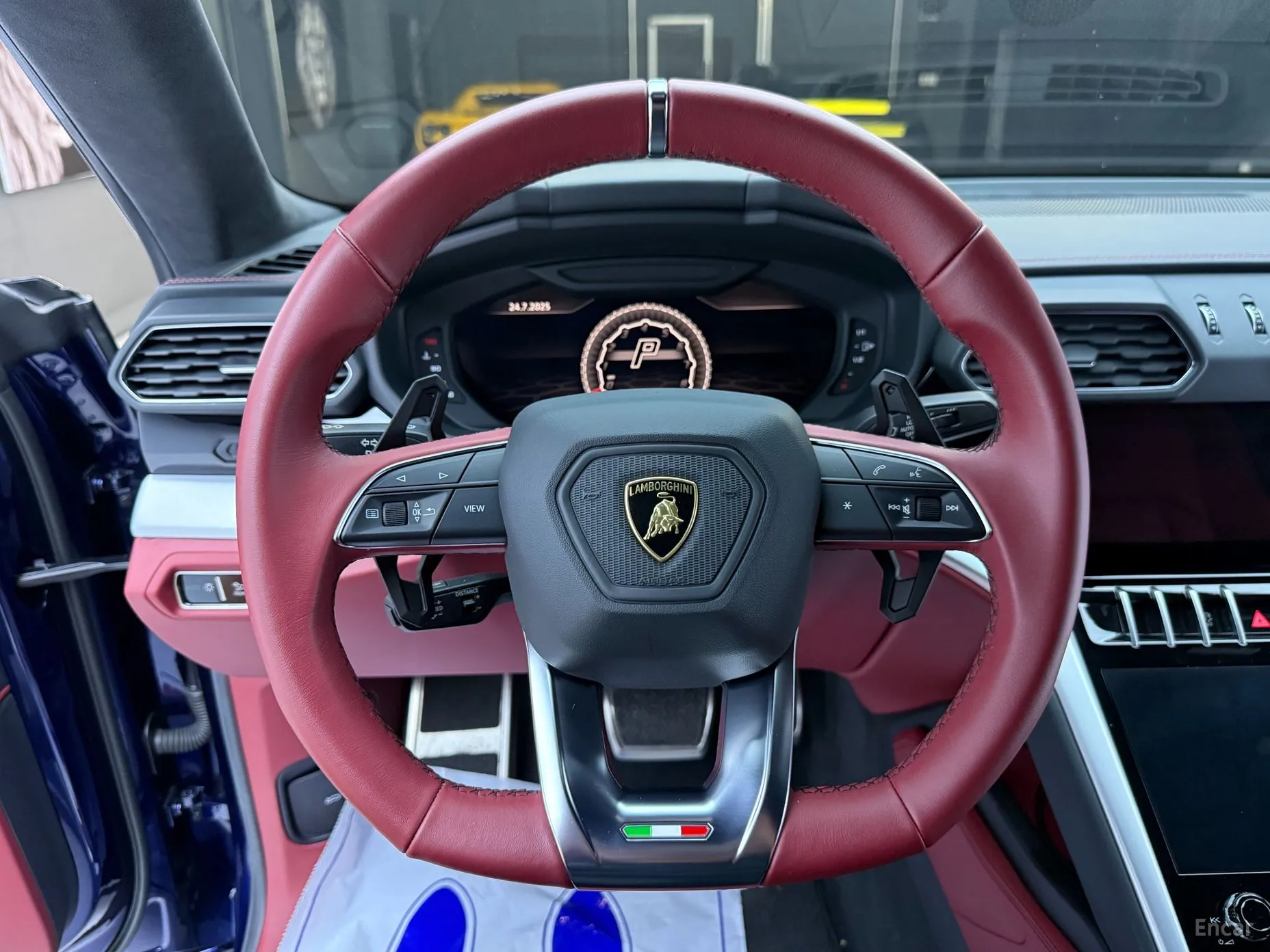 Lamborghini Urus превью 5