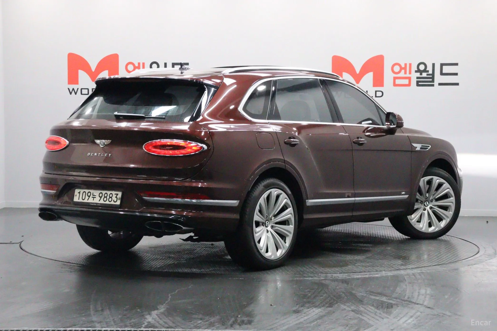 Bentley Bentayga превью 3