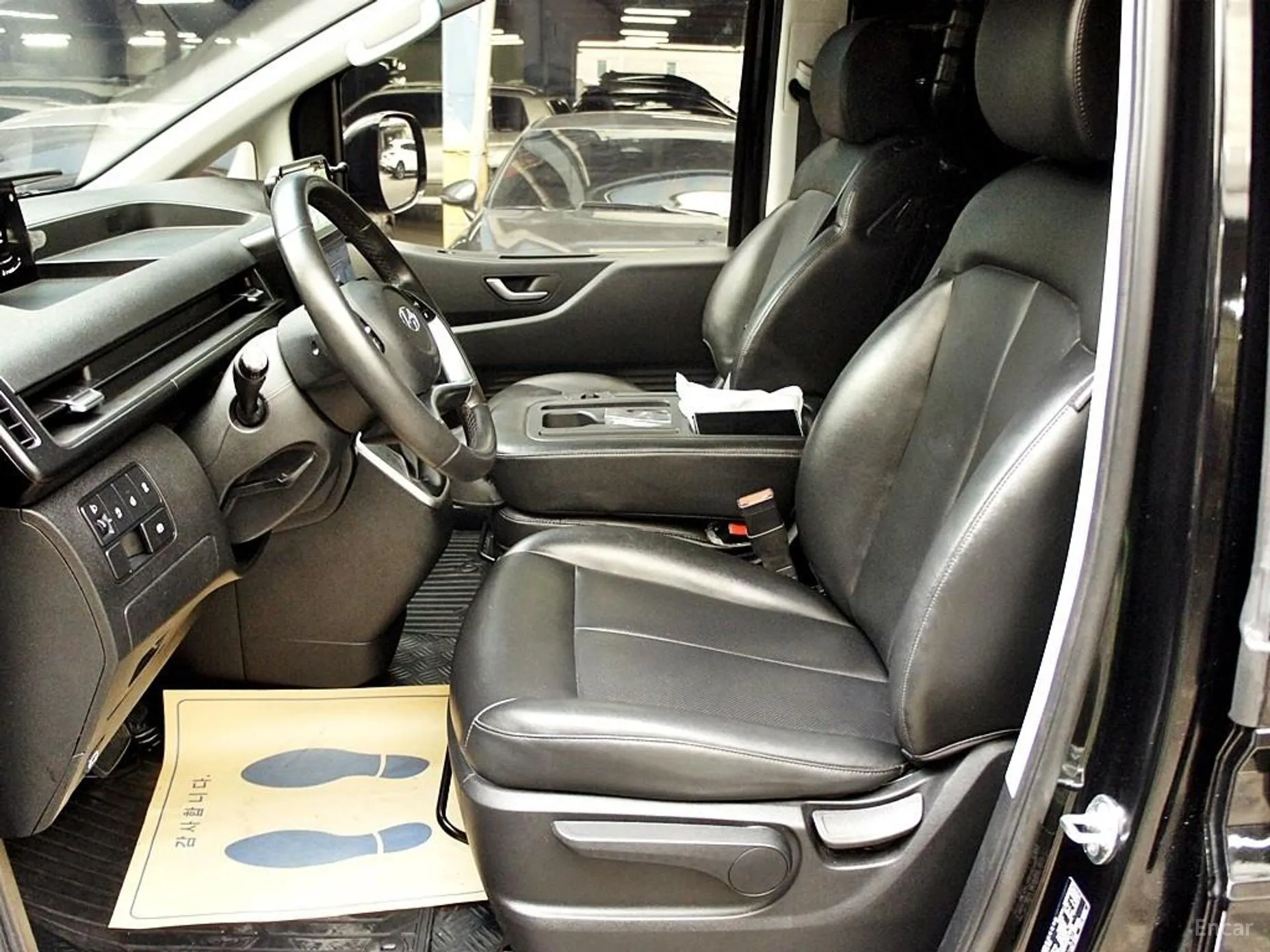 Hyundai Staria превью 5