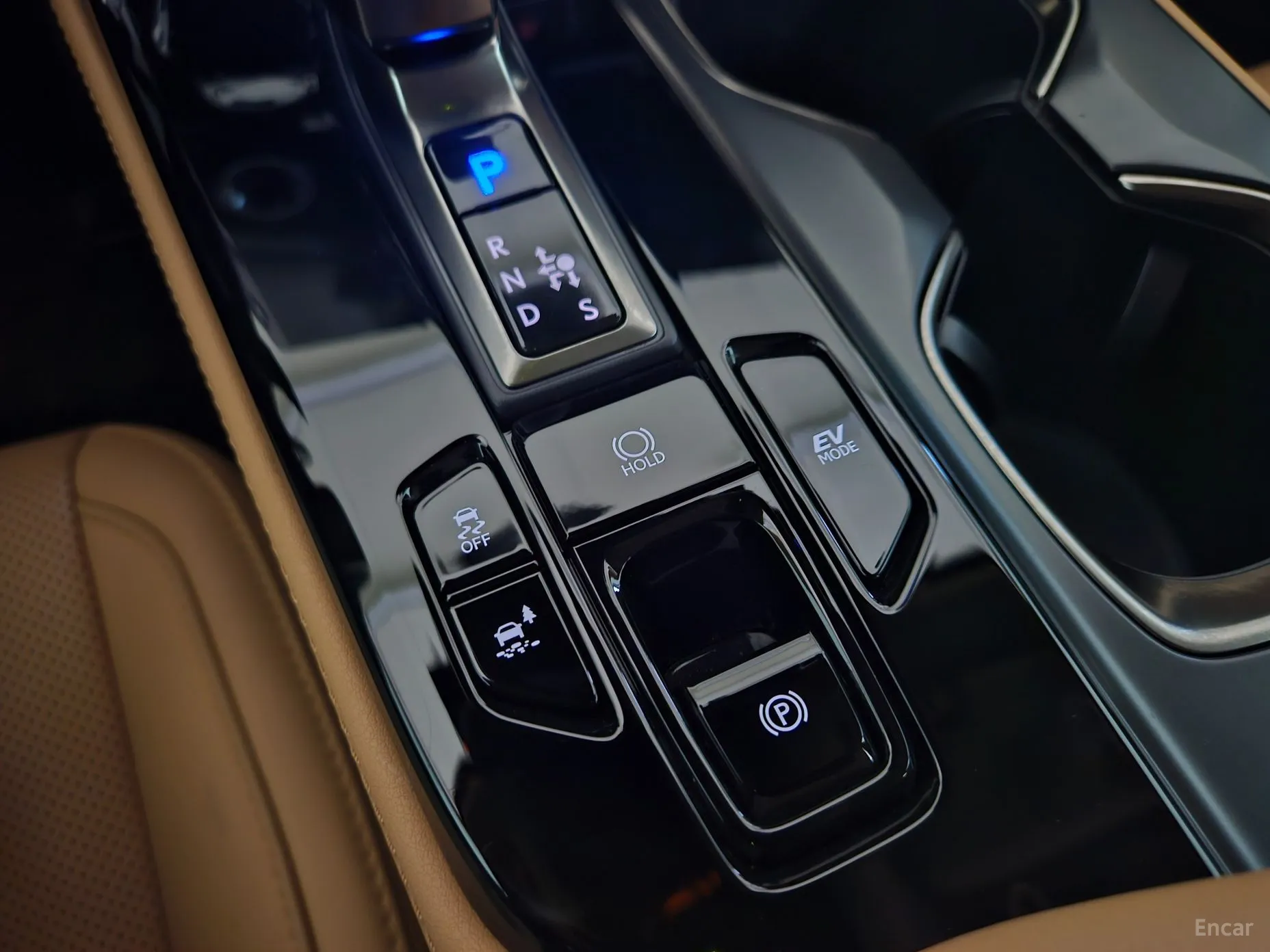 Lexus NX350h Gen 2 превью 9