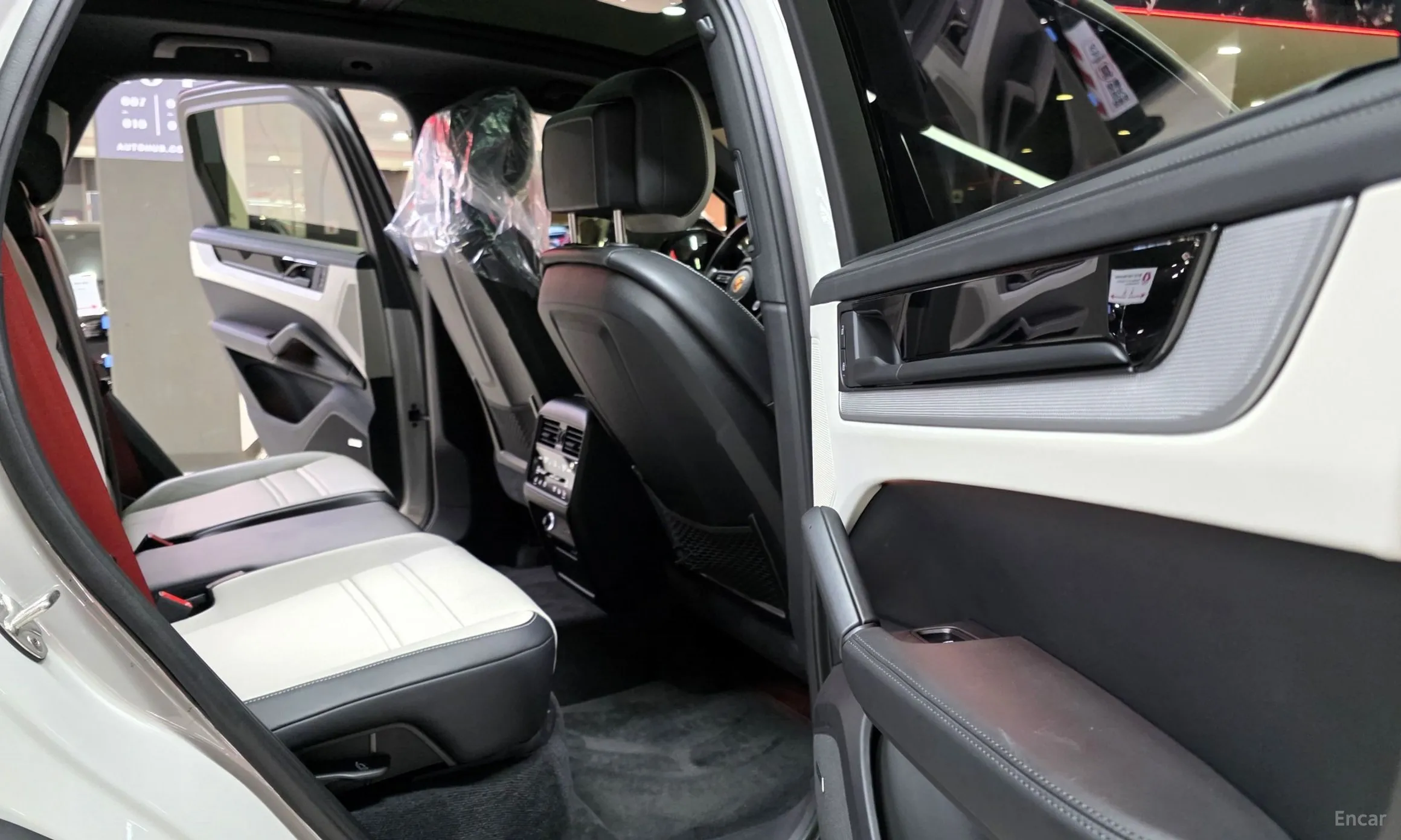 Porsche Cayenne (PO536) превью 11