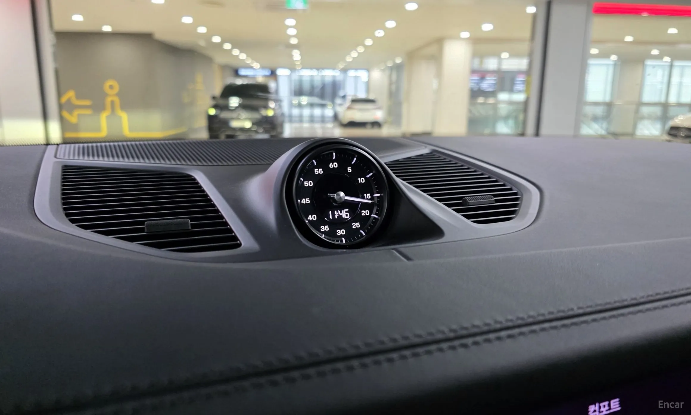 Porsche Cayenne (PO536) превью 14