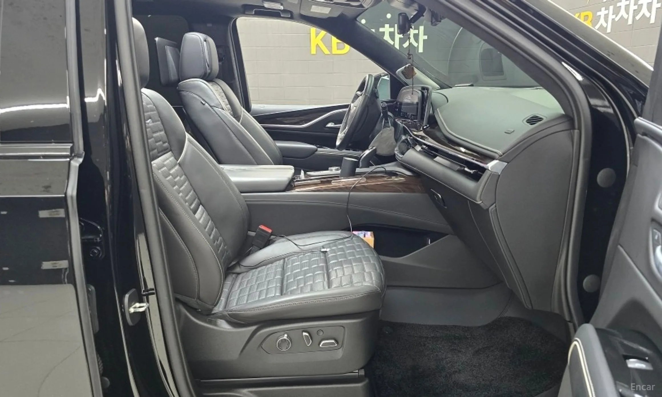 Cadillac Escalade 5th Generation превью 8