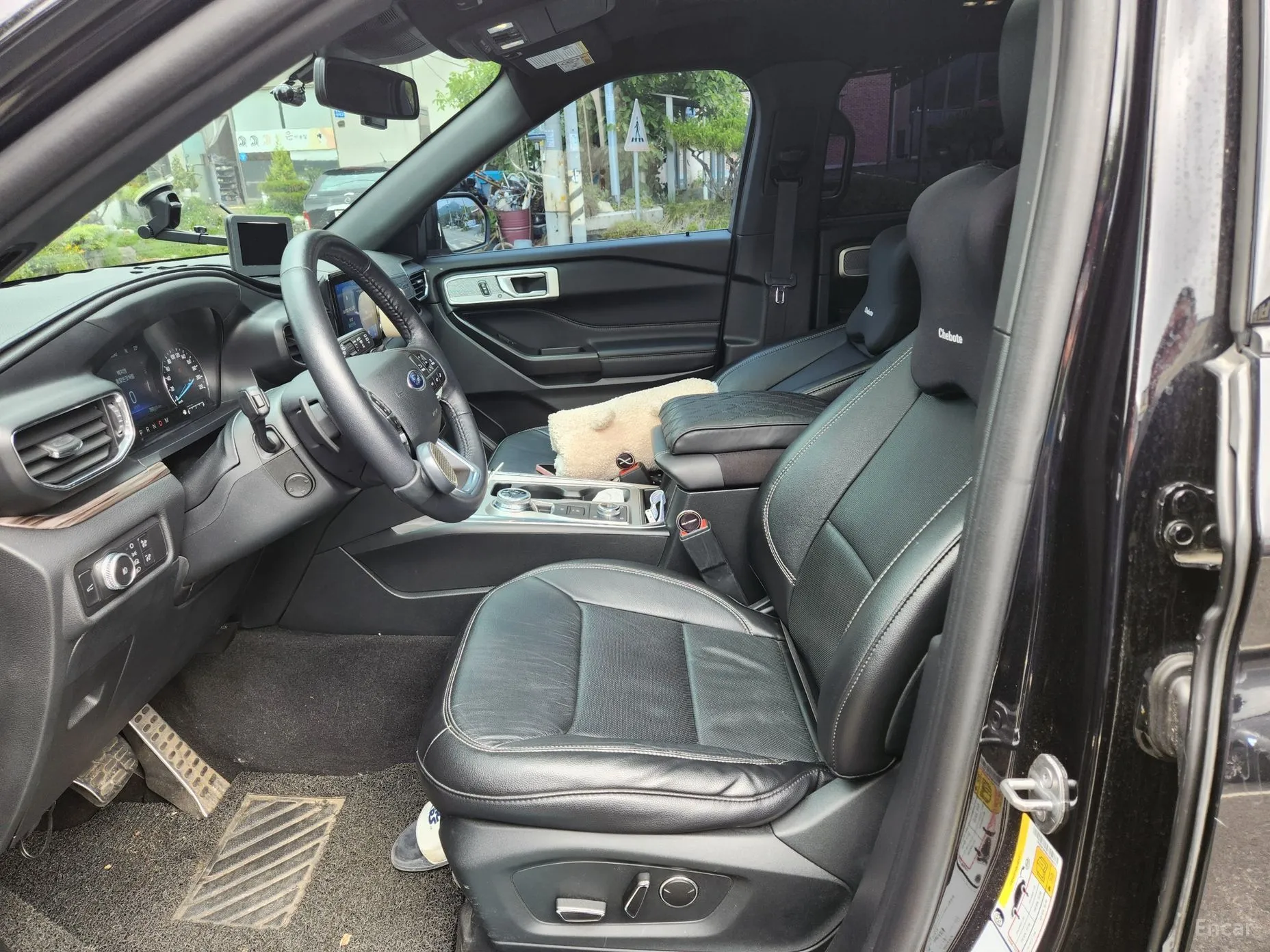 Ford Explorer 6th Generation превью 10