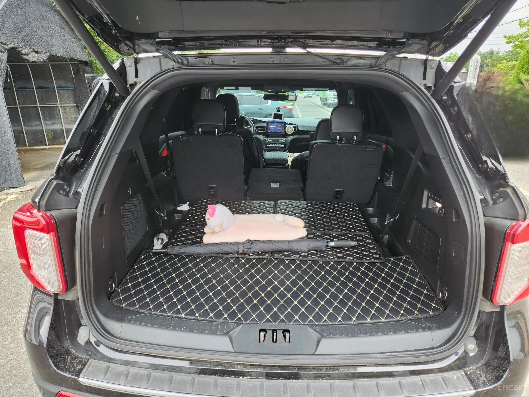 Ford Explorer 6th Generation превью 19