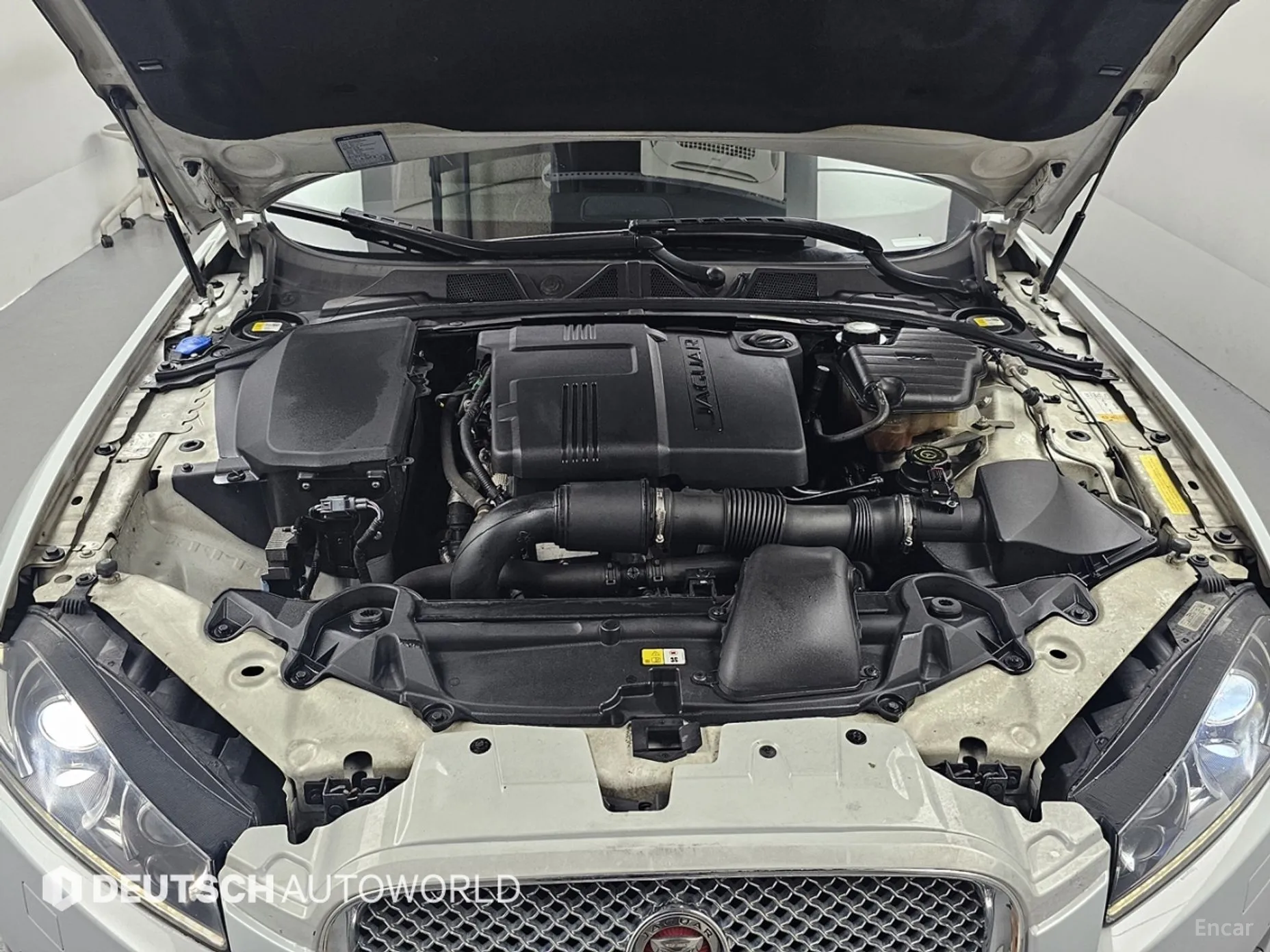 Jaguar New XF превью 6