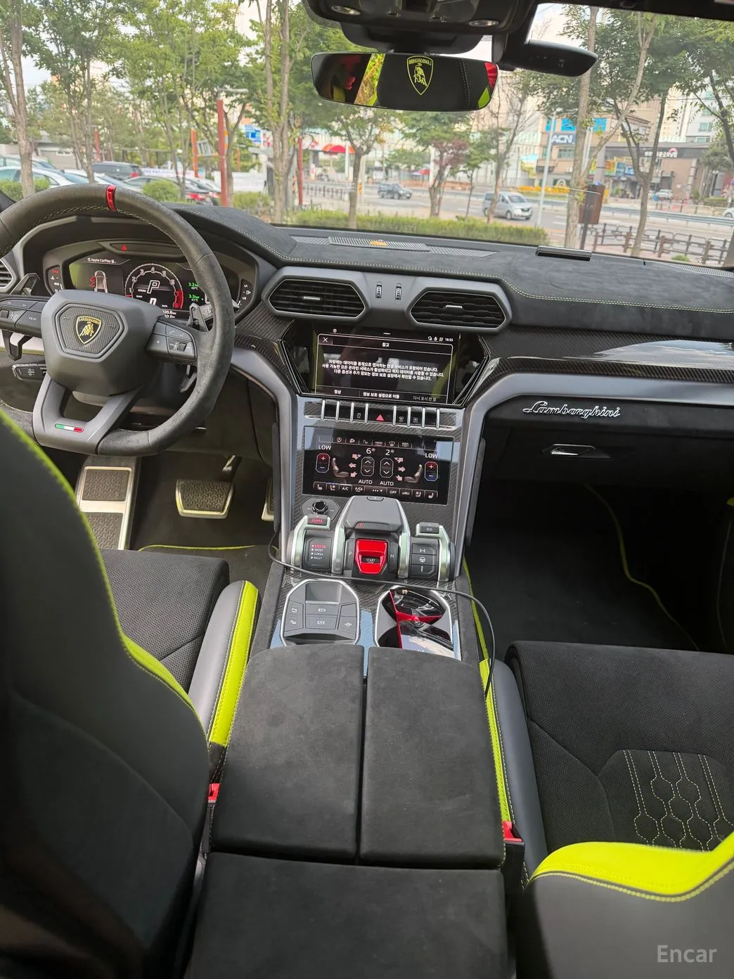 Lamborghini Urus превью 7