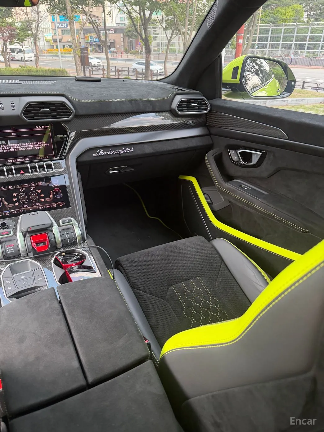 Lamborghini Urus превью 9