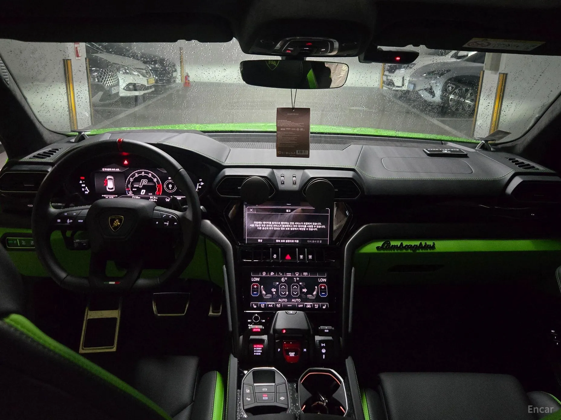 Lamborghini Urus превью 13