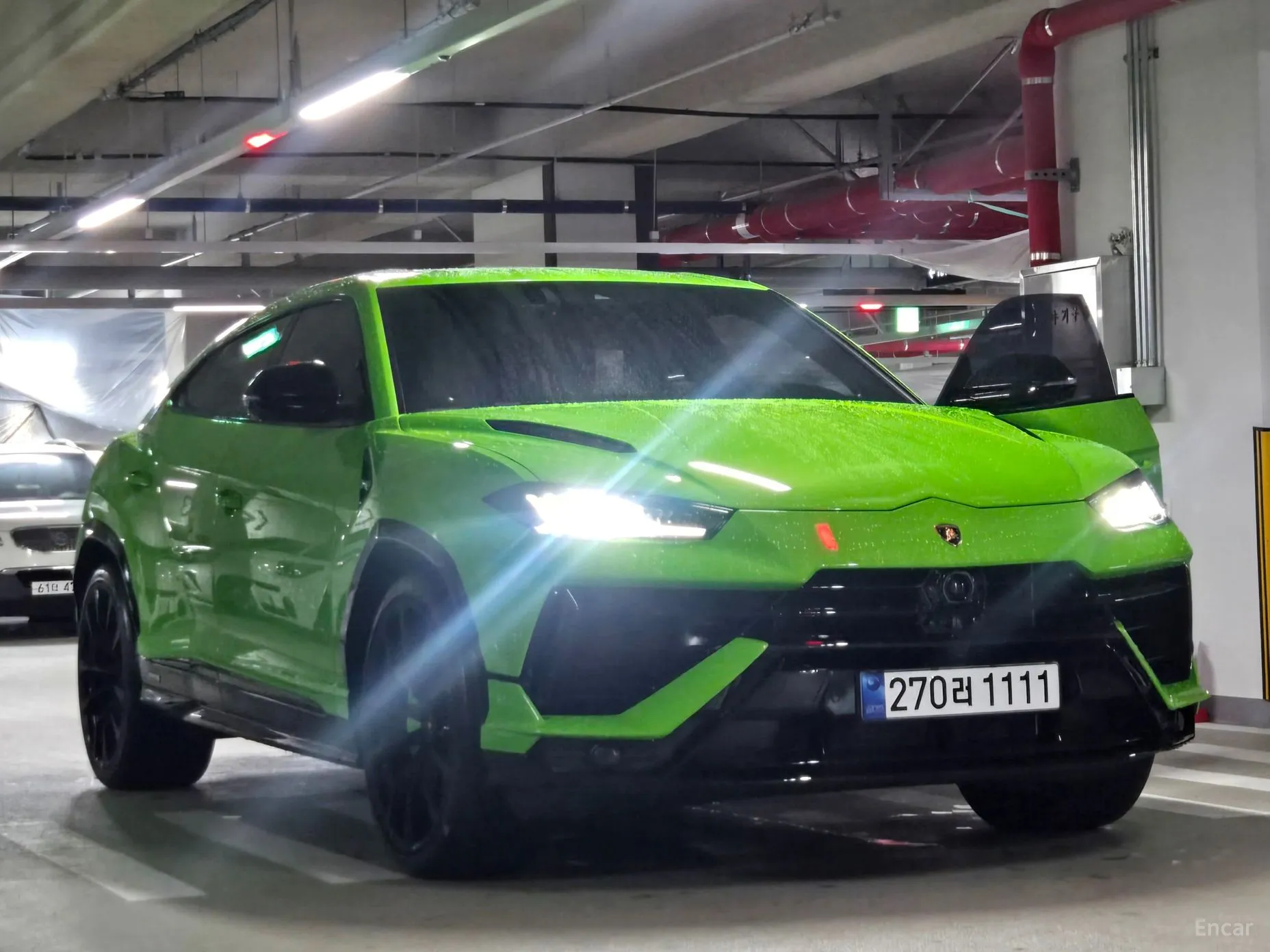 Lamborghini Urus превью 4