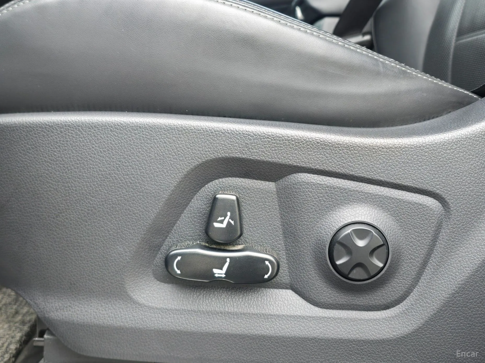 KG Mobility (SsangYong) G4 Rexton превью 10
