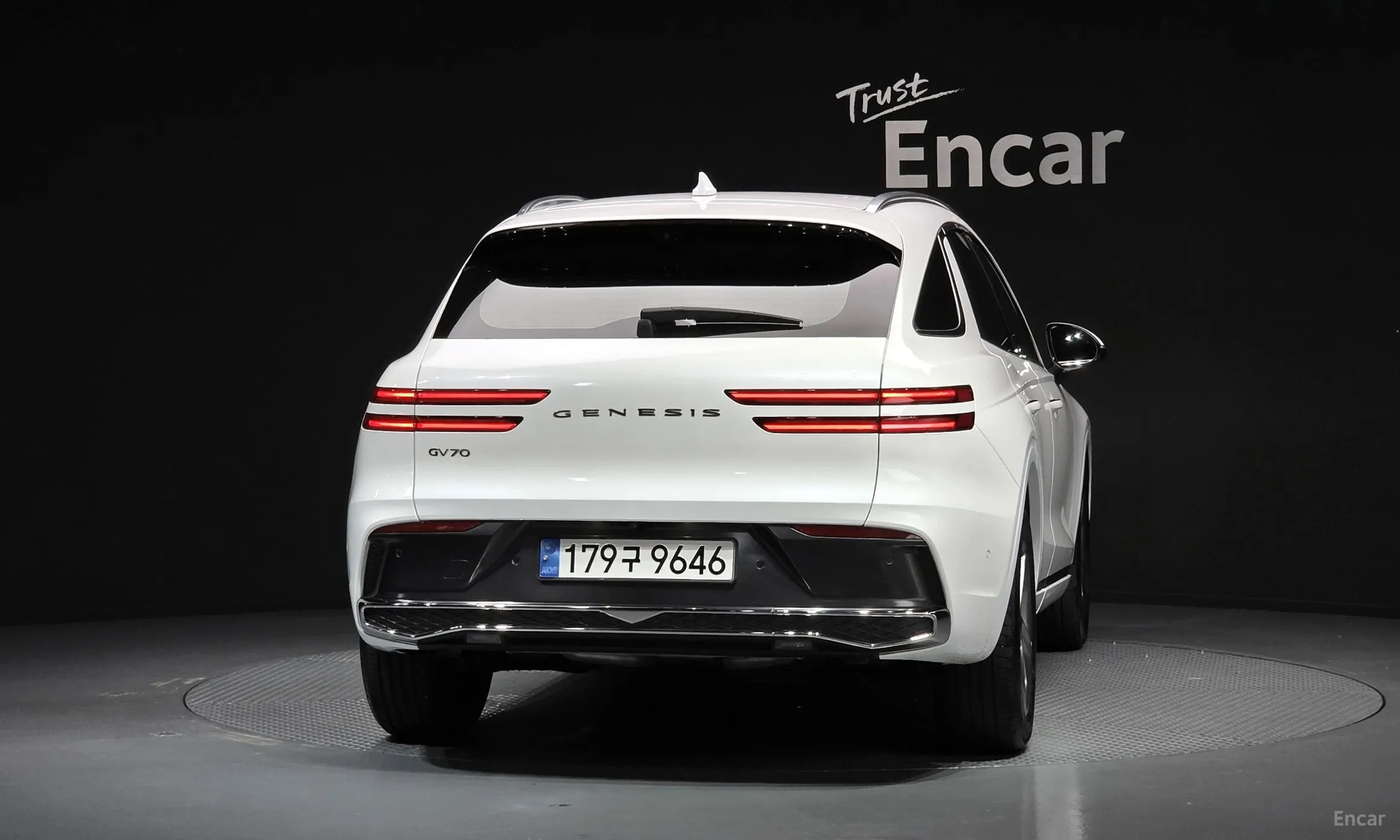 Genesis GV70 превью 4