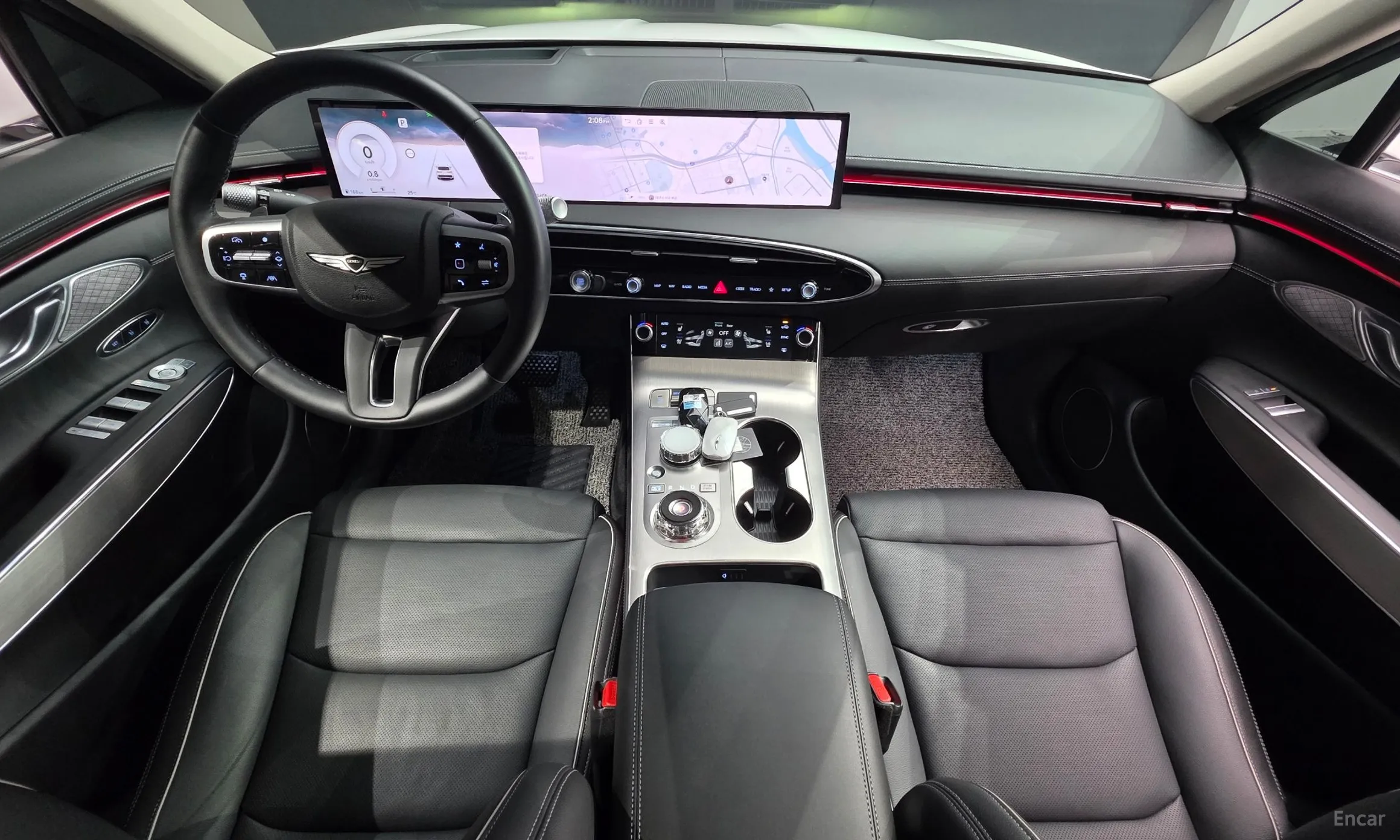 Genesis GV70 превью 7