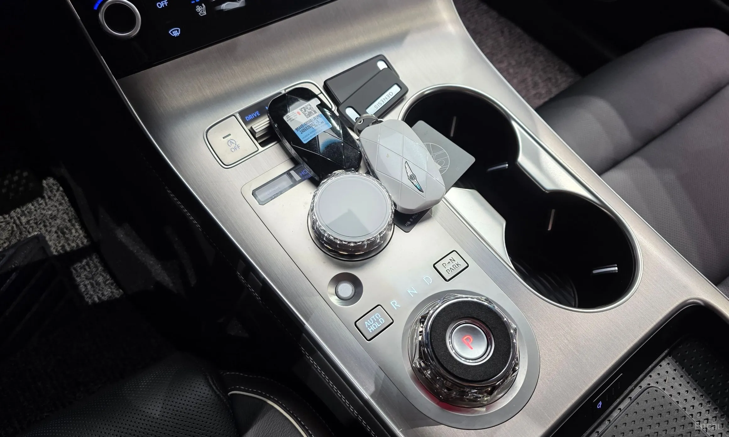 Genesis GV70 превью 9