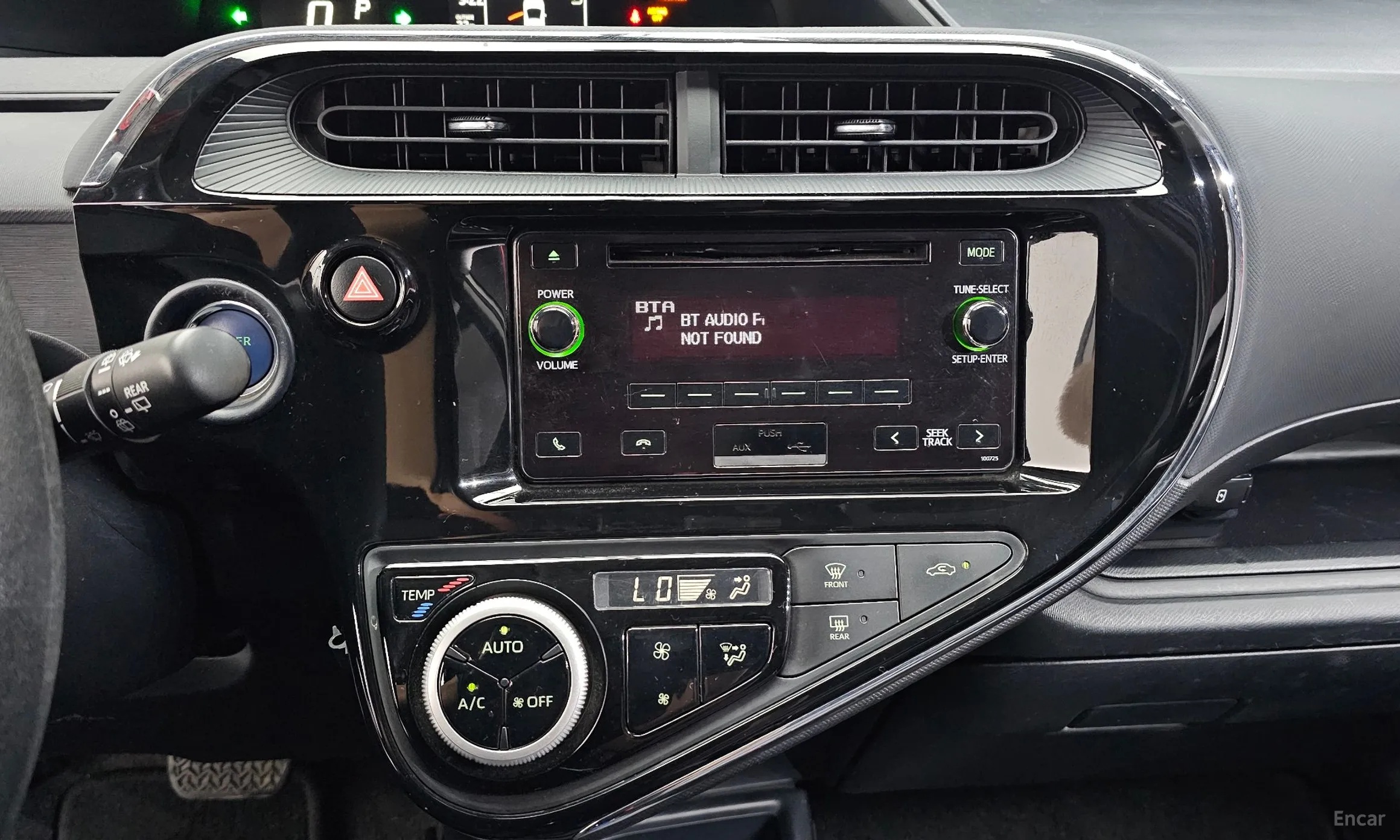 Toyota Prius C превью 14