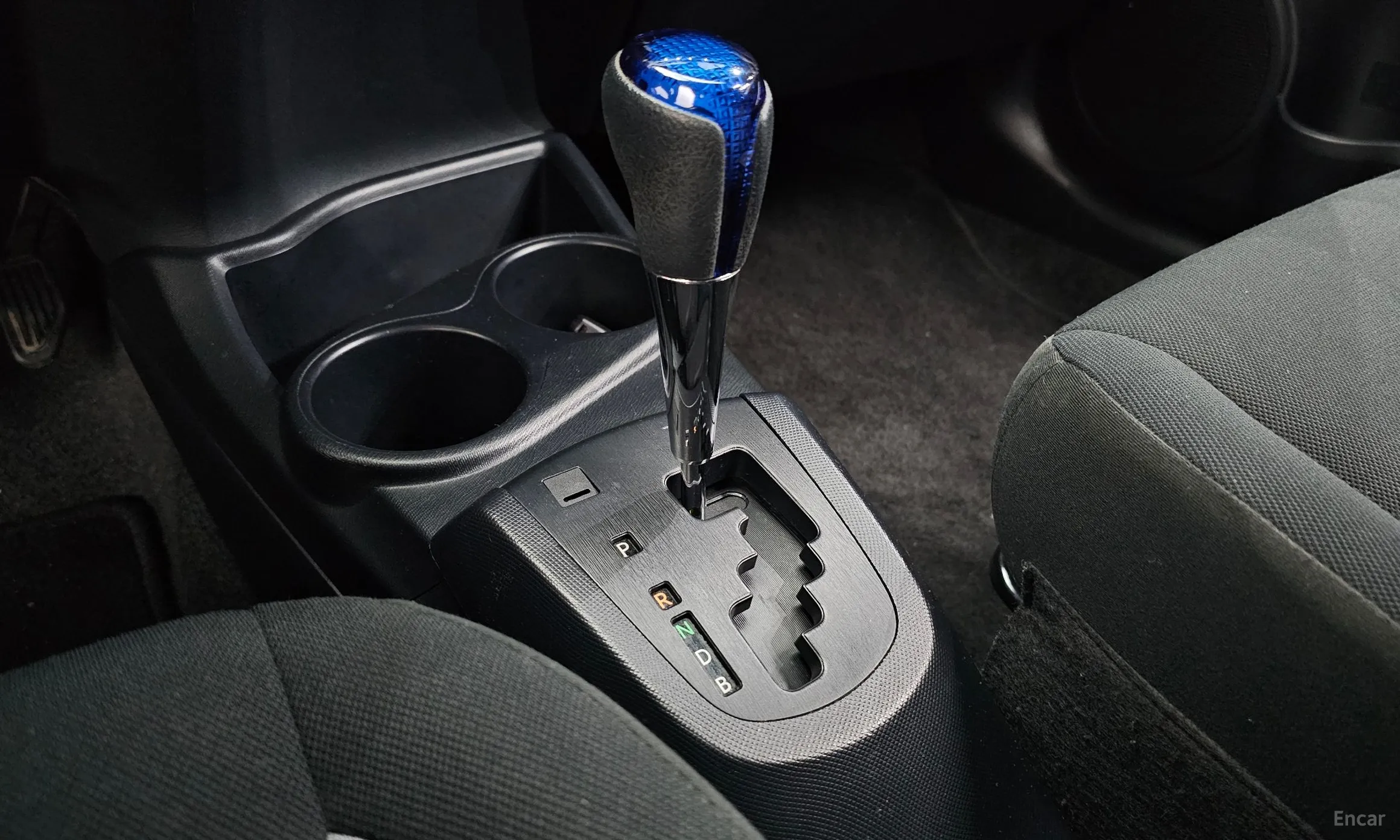 Toyota Prius C превью 9