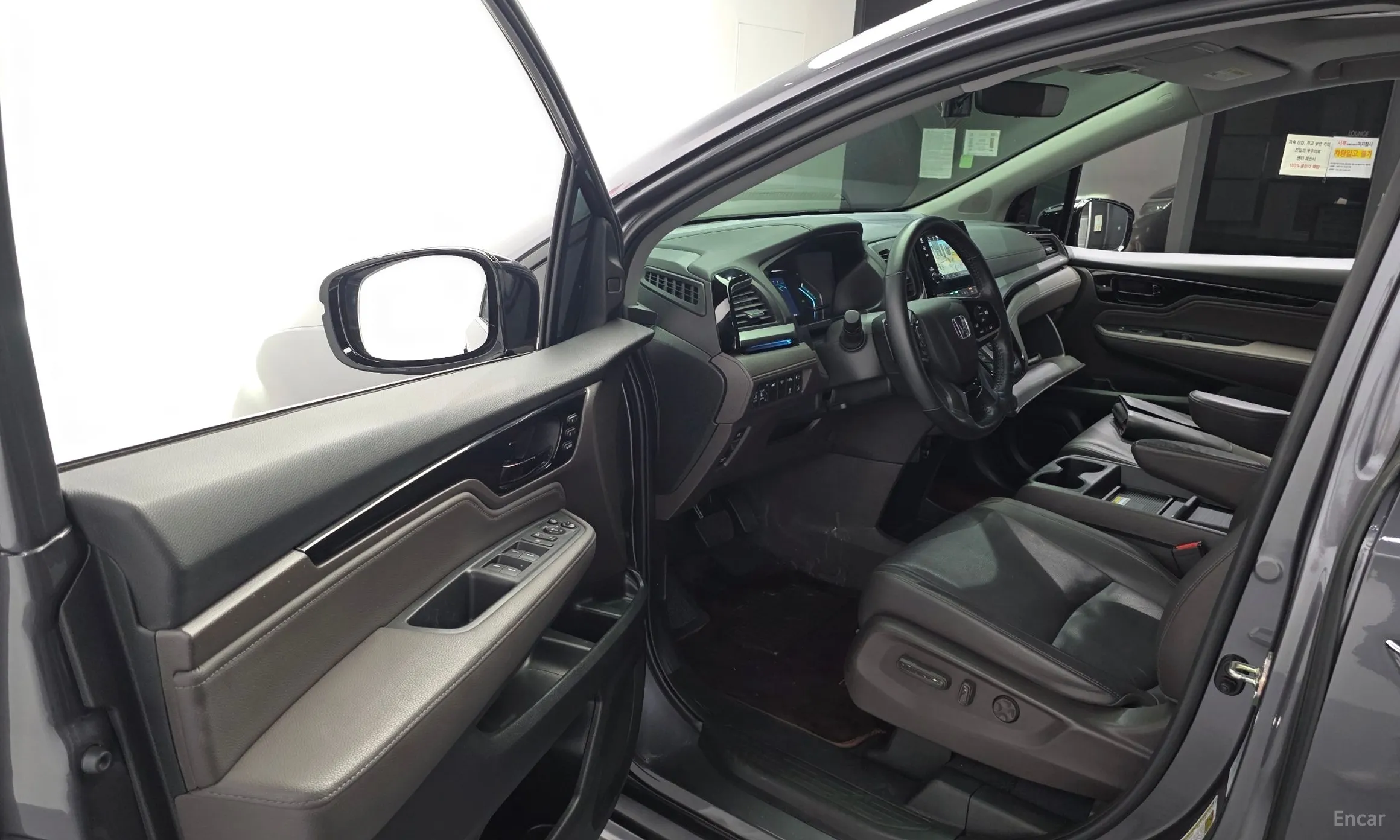 Honda Odyssey превью 10