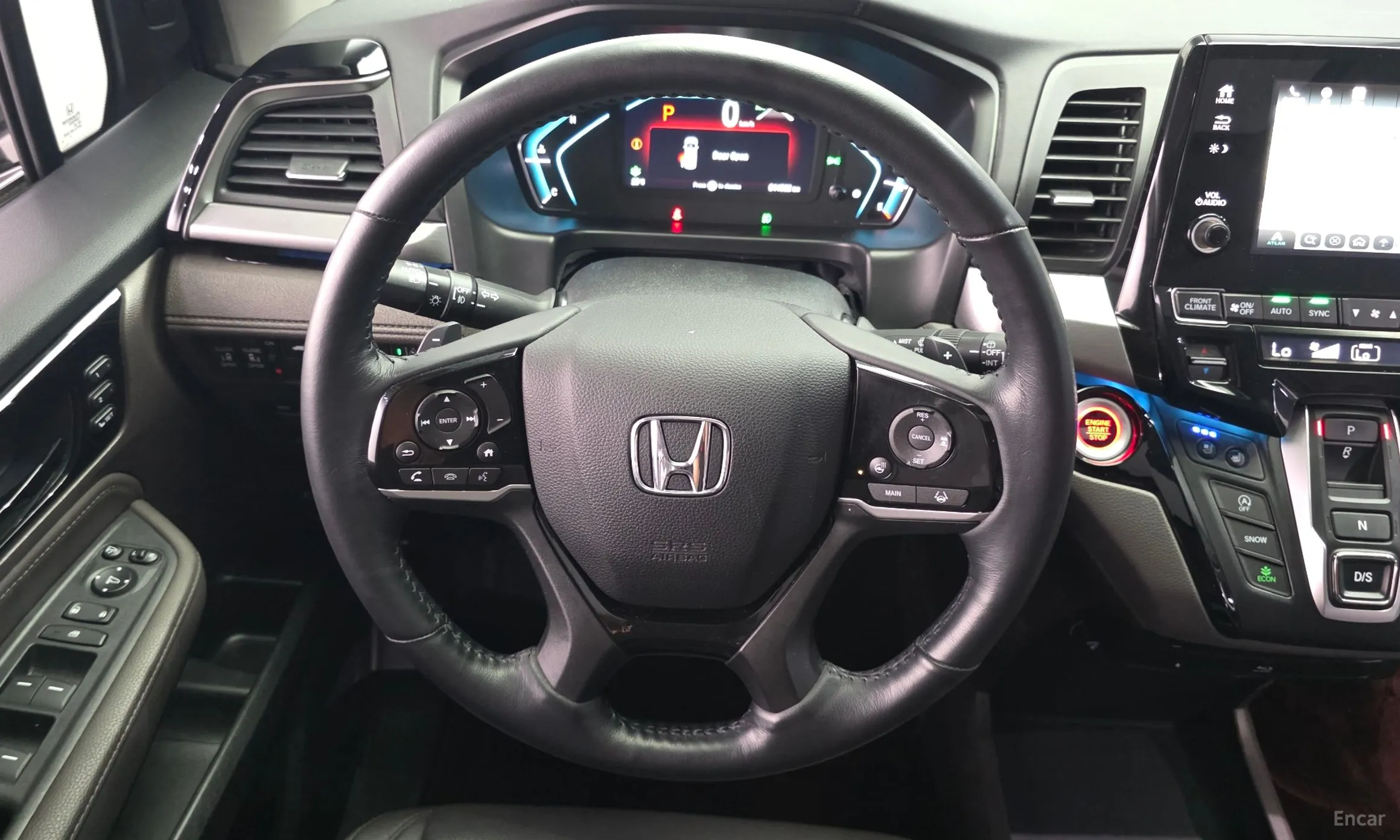 Honda Odyssey превью 13