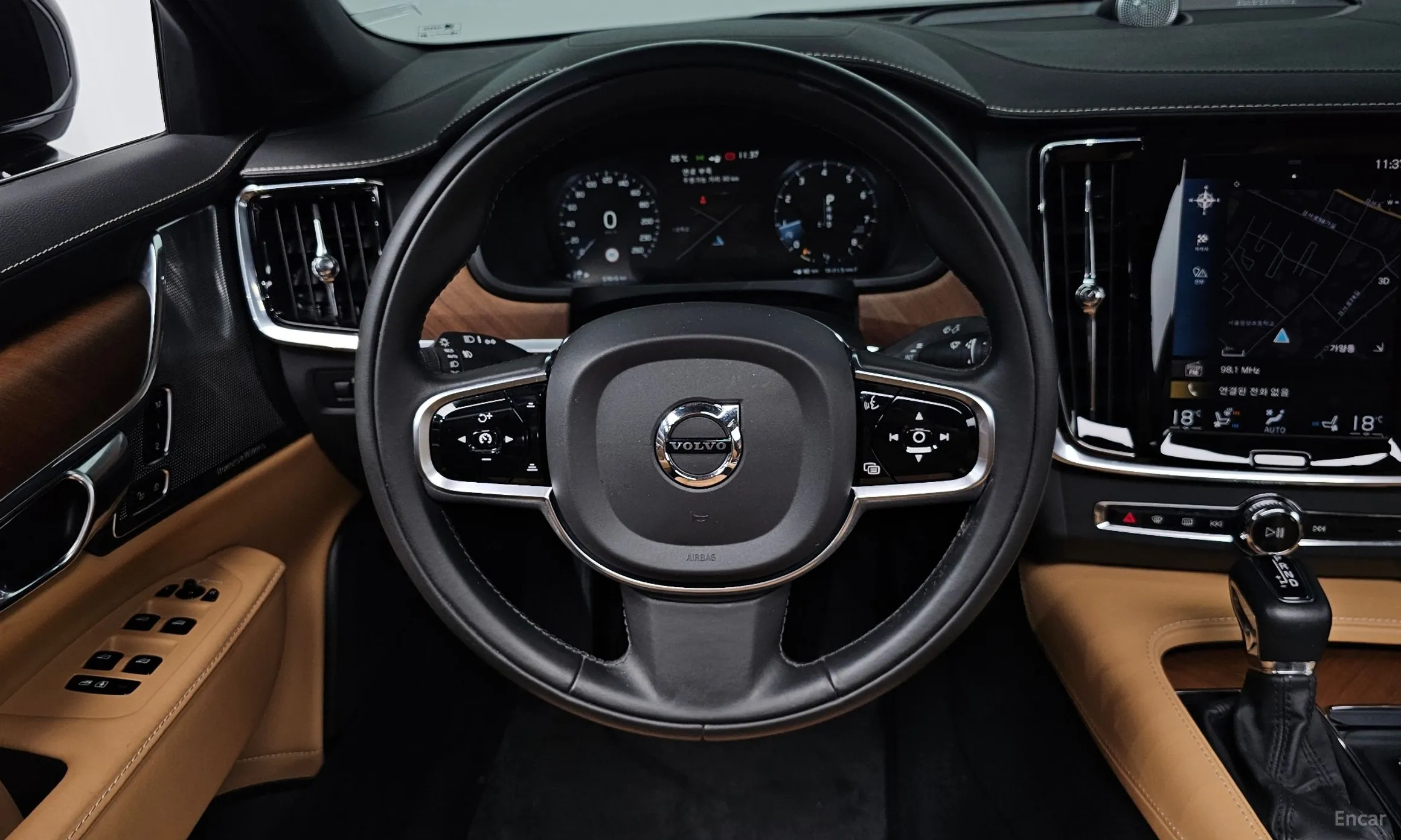 Volvo S90 превью 13