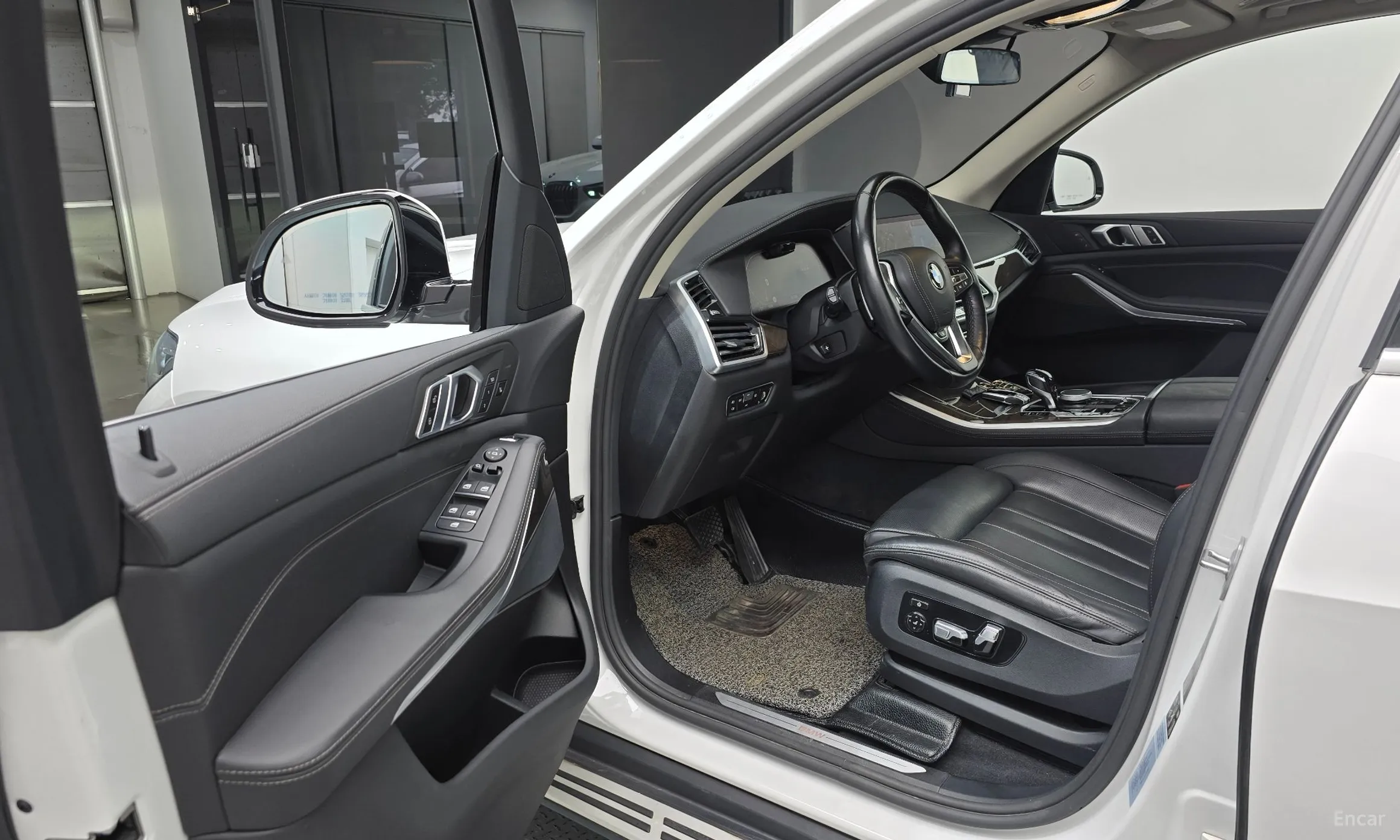 BMW X5 (G05) превью 10