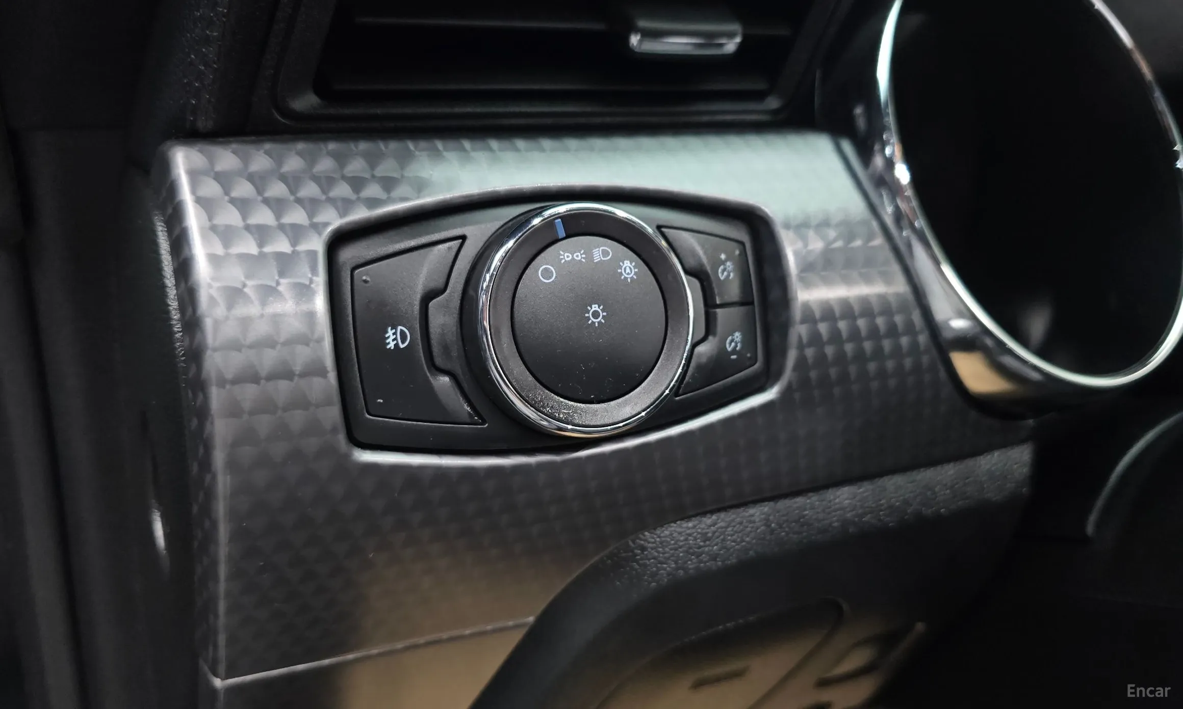 Ford Mustang превью 14