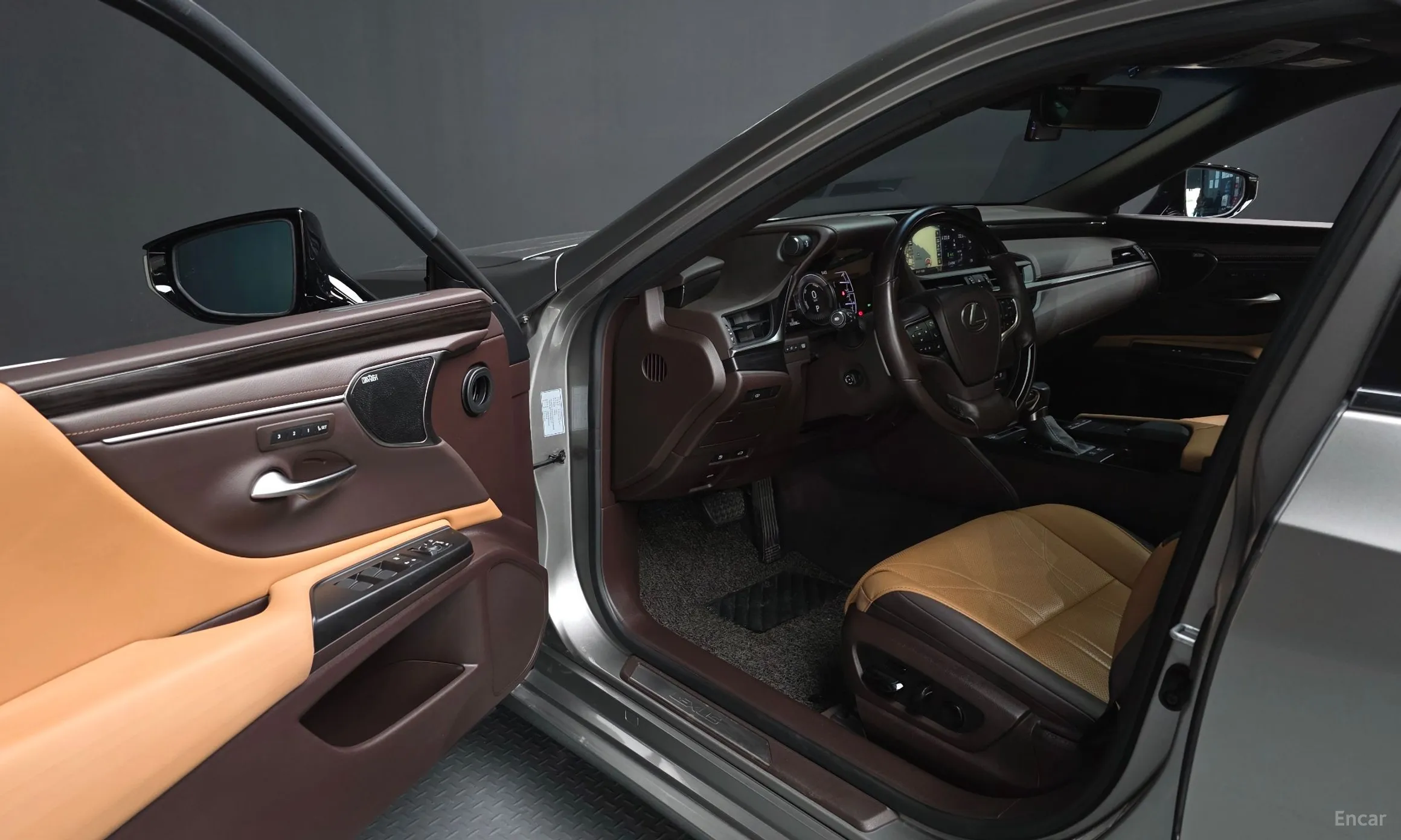 Lexus ES300h 7th Generation превью 10