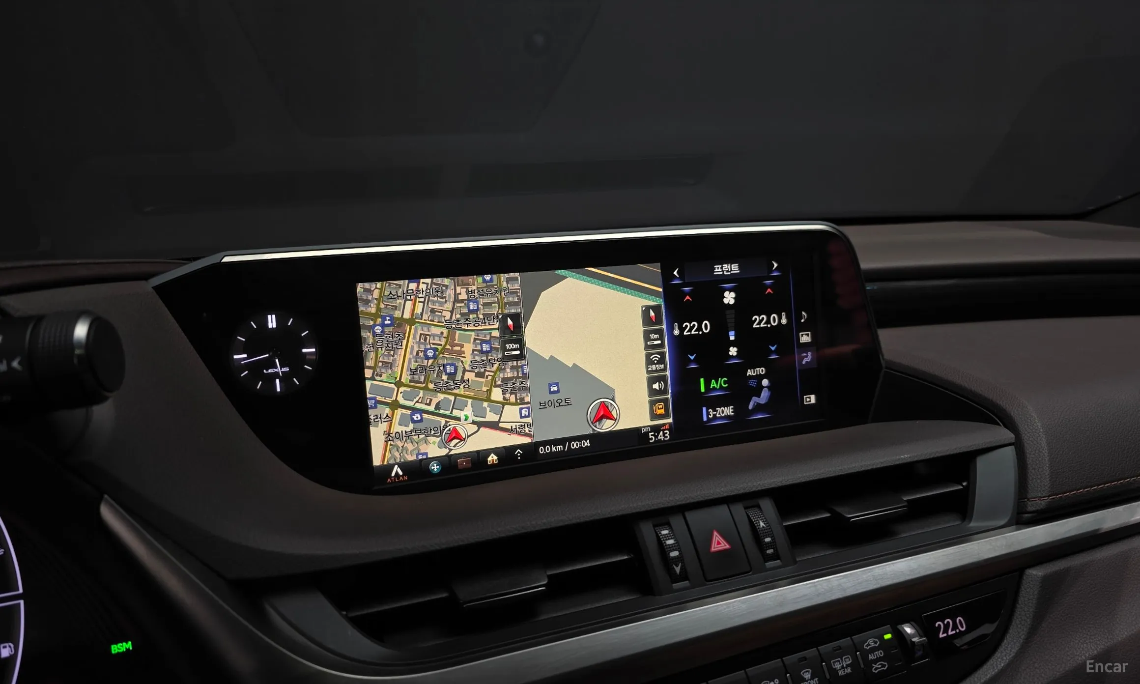 Lexus ES300h 7th Generation превью 15