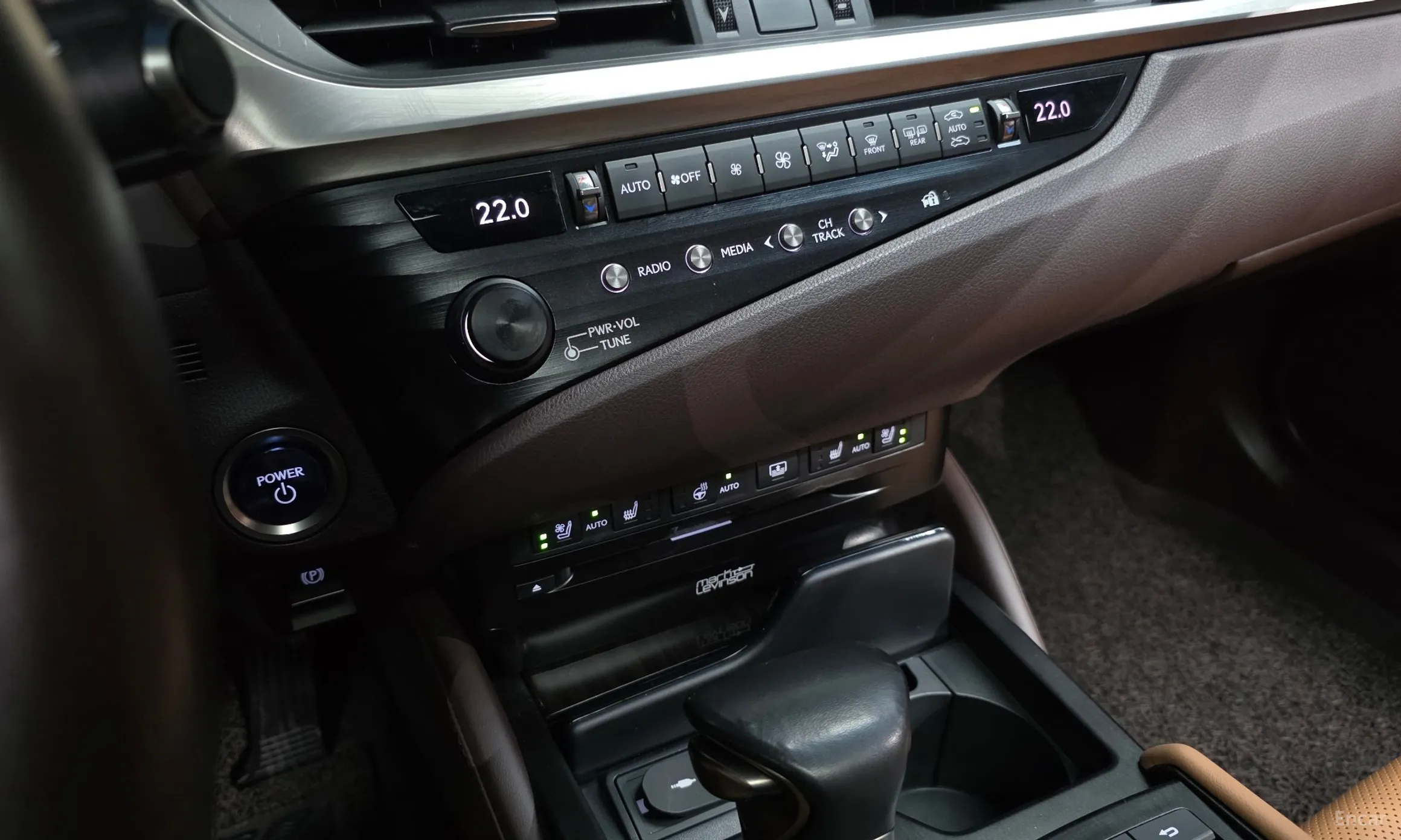 Lexus ES300h 7th Generation превью 17