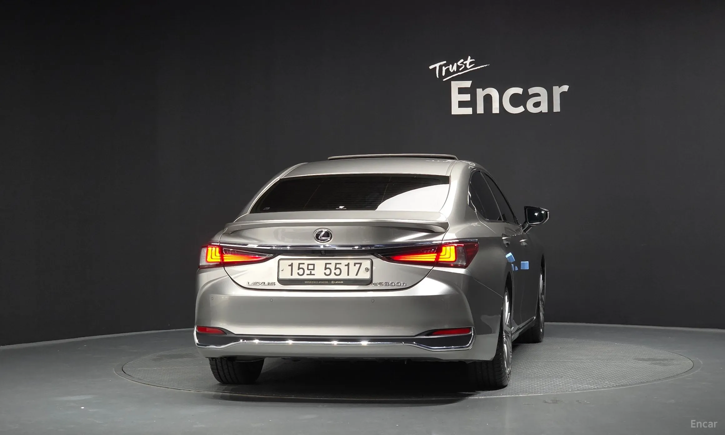 Lexus ES300h 7th Generation превью 4