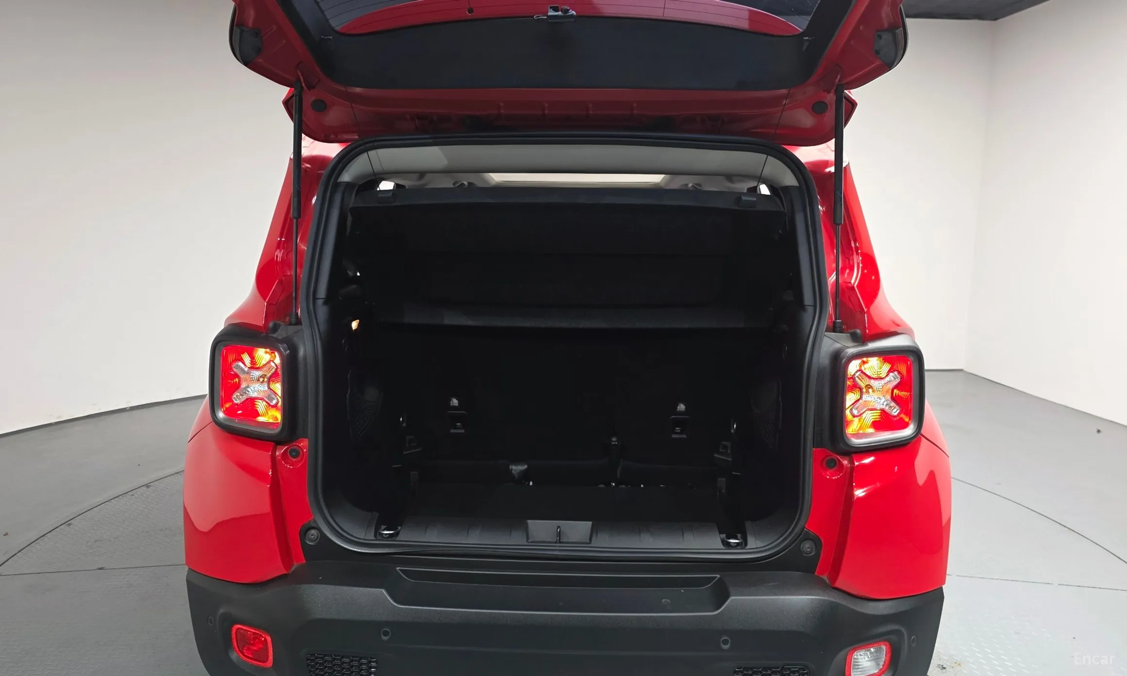 Jeep Renegade превью 20