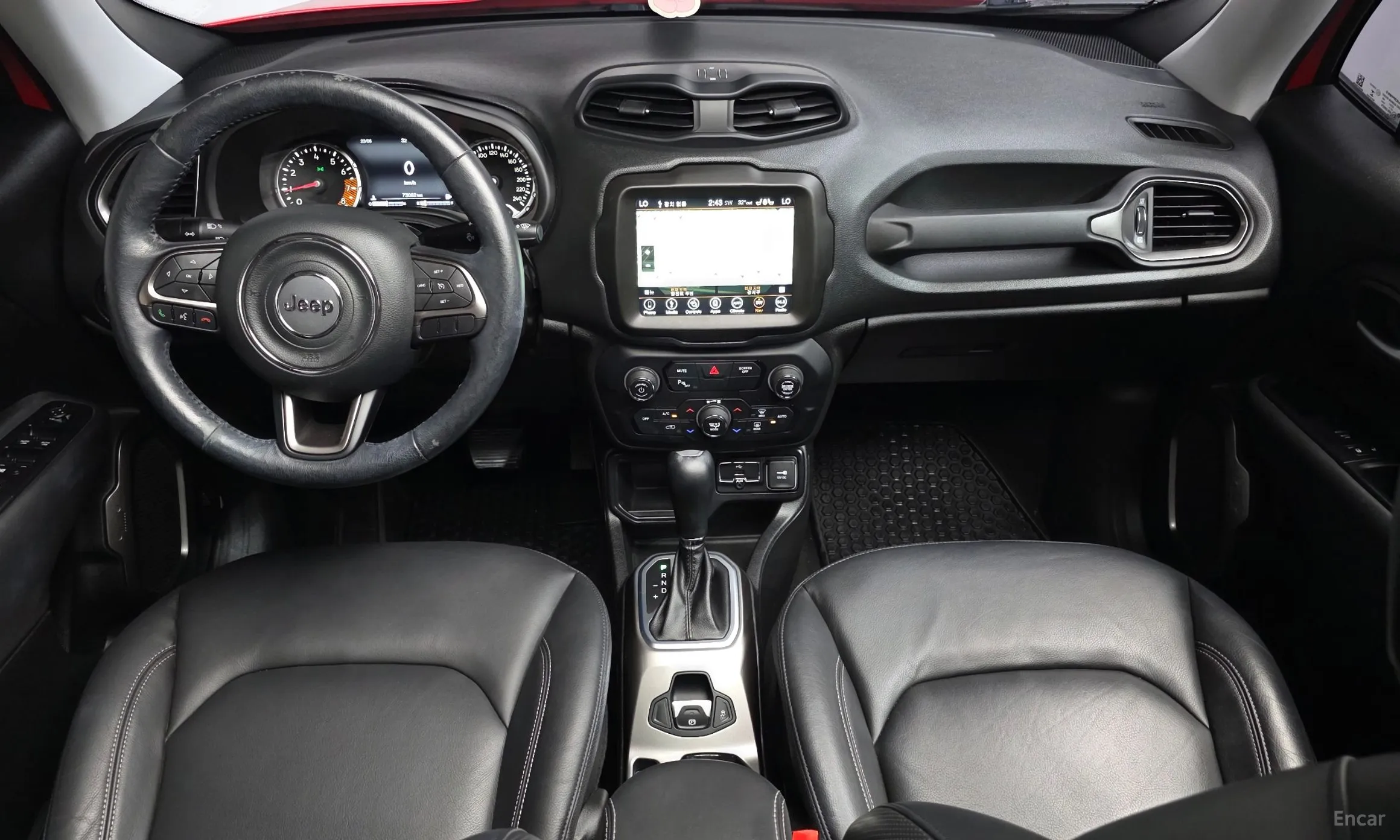 Jeep Renegade превью 7