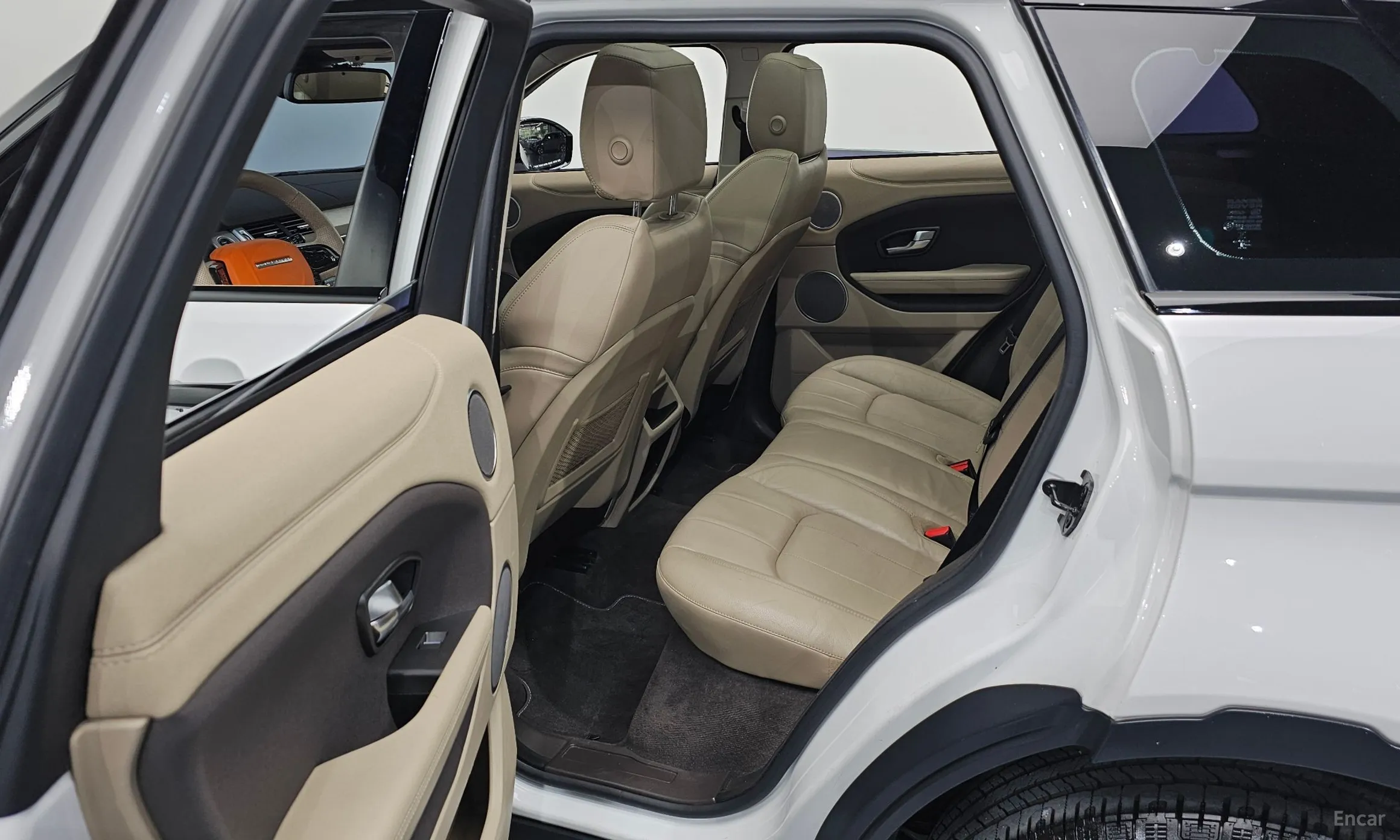 Land Rover Range Rover Evoque превью 11