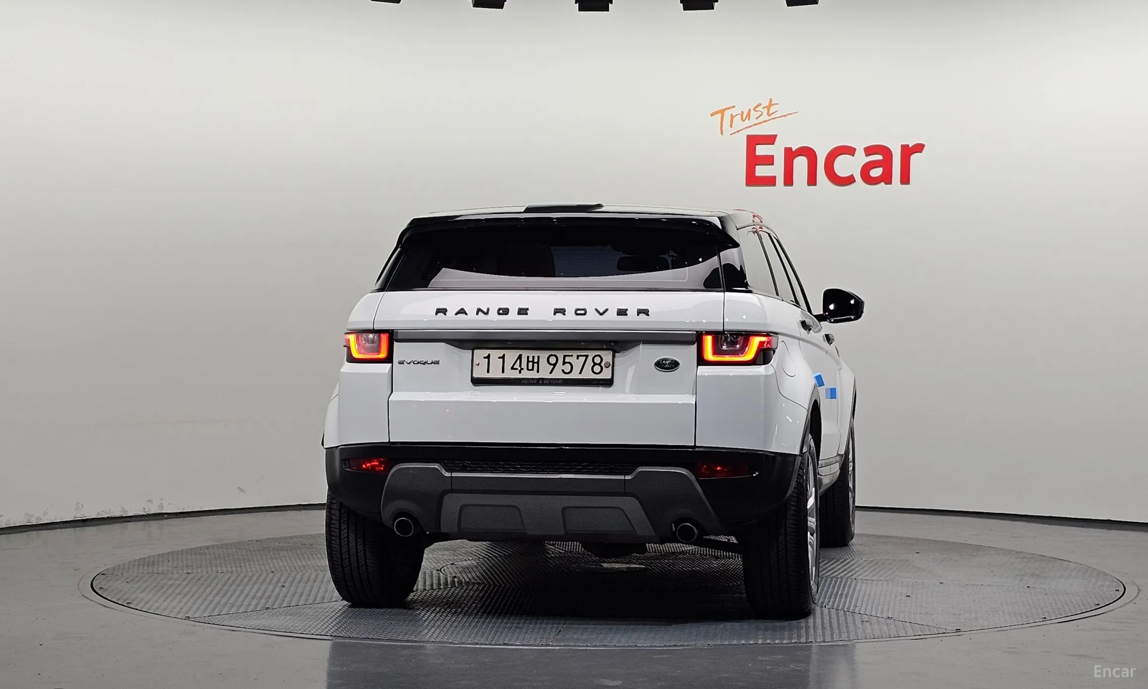 Land Rover Range Rover Evoque превью 4