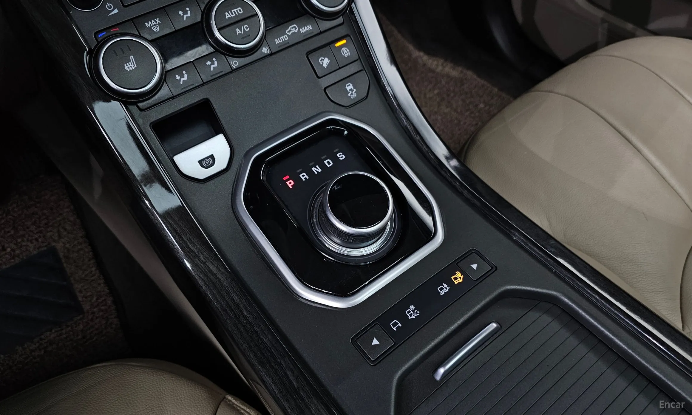 Land Rover Range Rover Evoque превью 9
