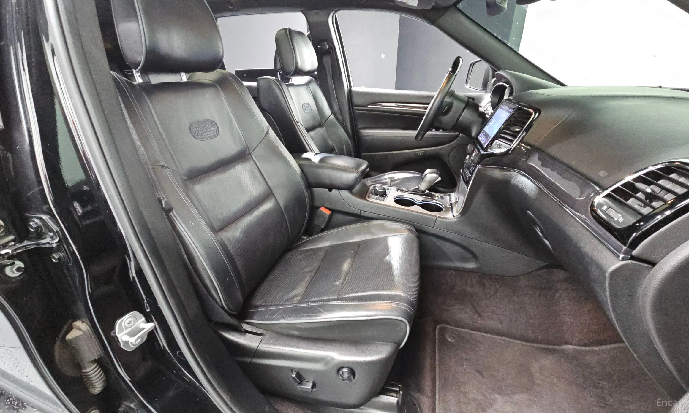 Jeep Grand Cherokee превью 11