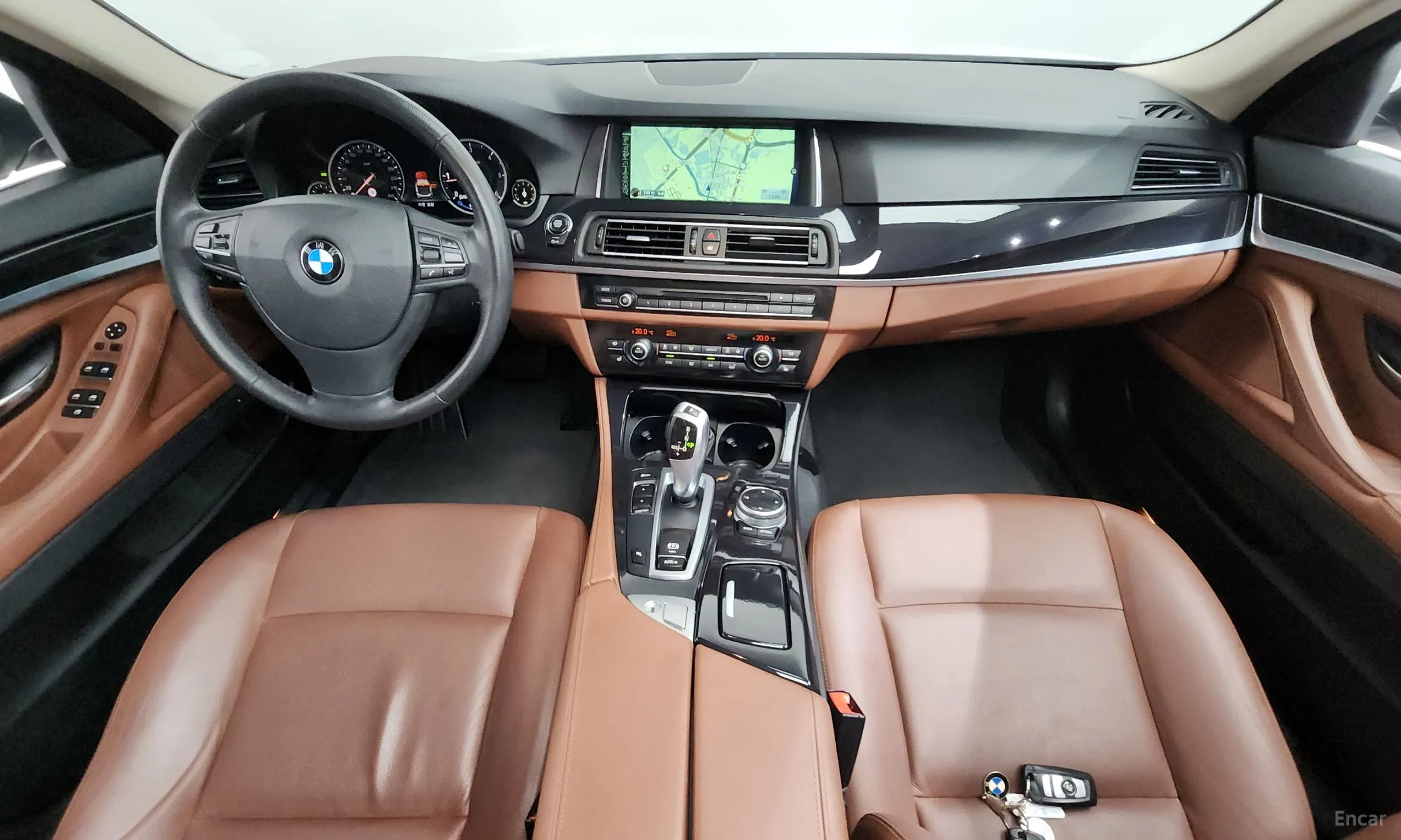 BMW 5 Series (F10) превью 7