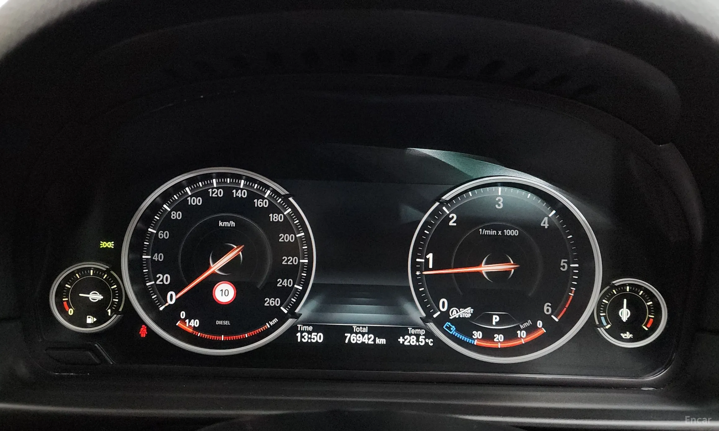 BMW 5 Series (F10) превью 8